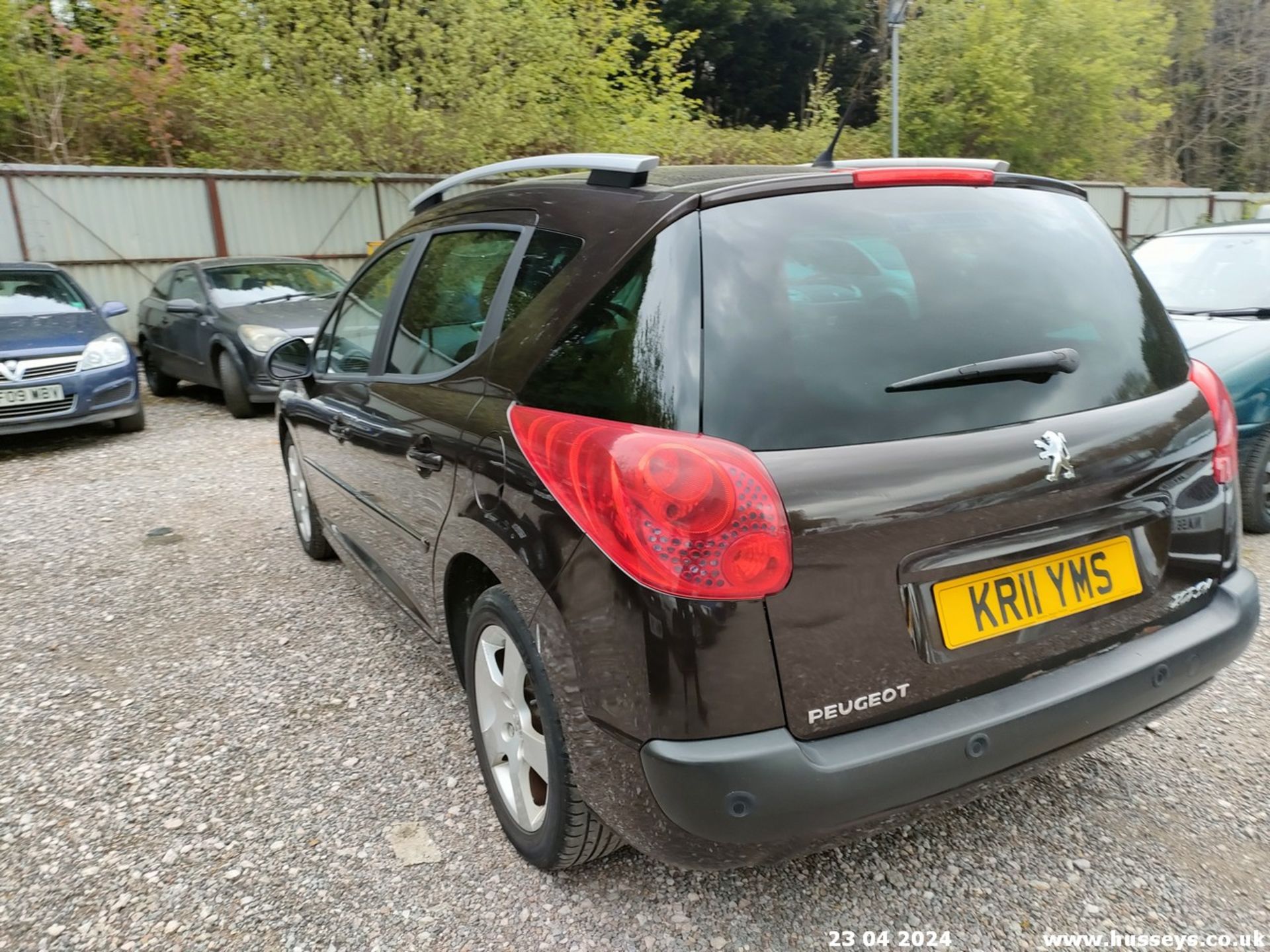 11/11 PEUGEOT 207 ALLURE SW - 1598cc 5dr Estate (Red, 87k) - Image 27 of 62