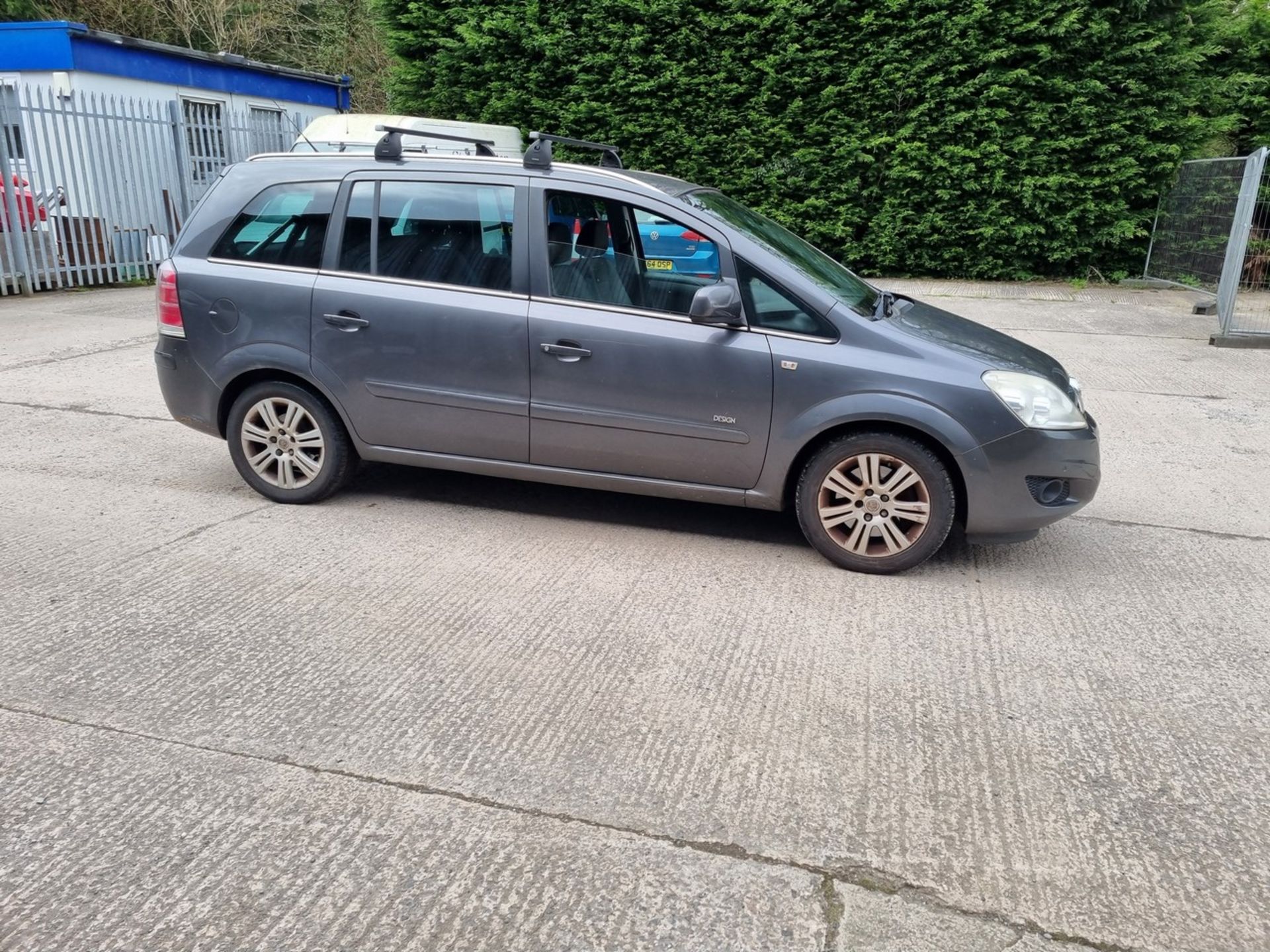 10/10 VAUXHALL ZAFIRA DESIGN CDTI E-FLEX - 1686cc 5dr MPV (Grey, 109k) - Image 5 of 60