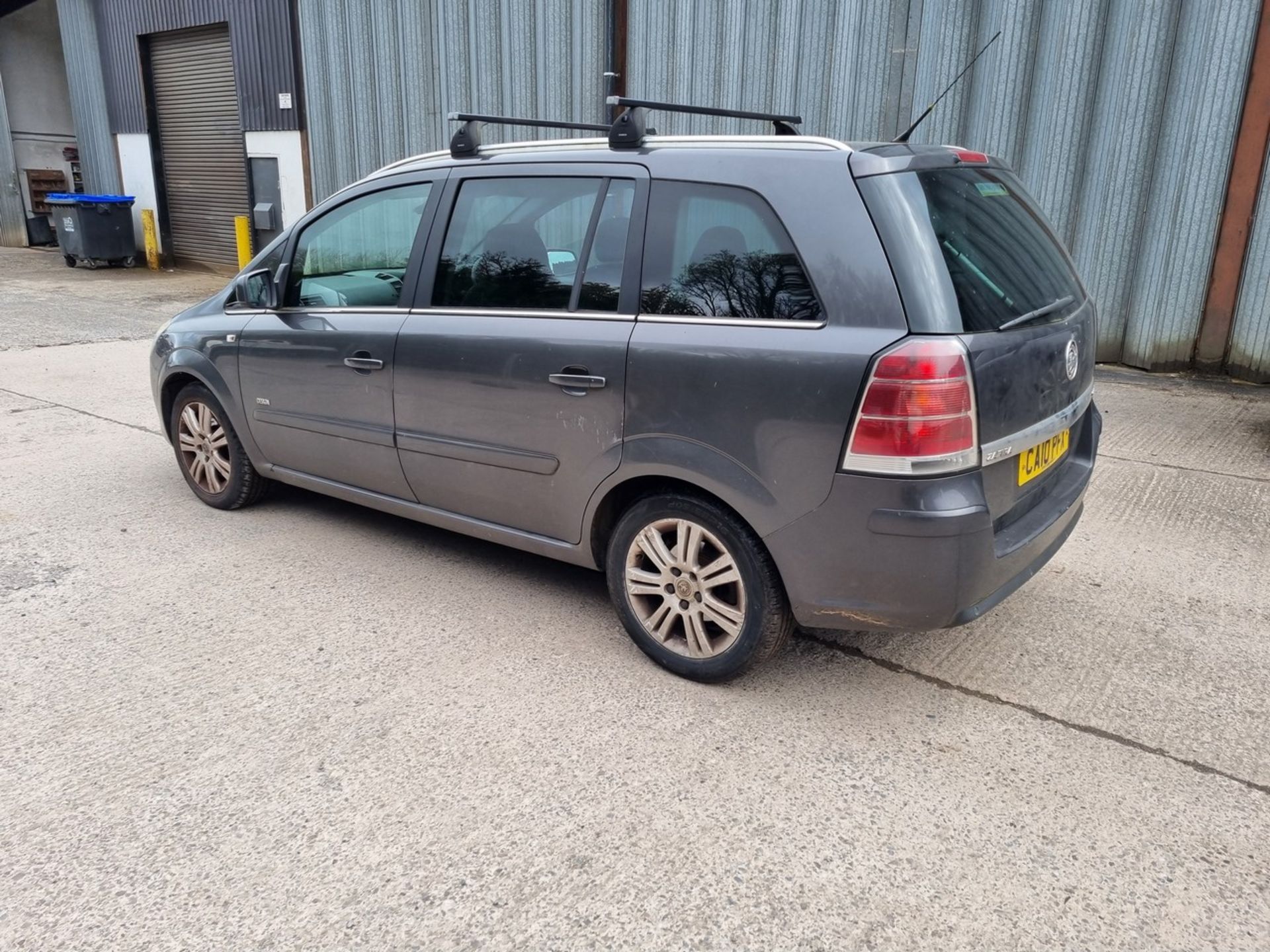 10/10 VAUXHALL ZAFIRA DESIGN CDTI E-FLEX - 1686cc 5dr MPV (Grey, 109k) - Image 16 of 60