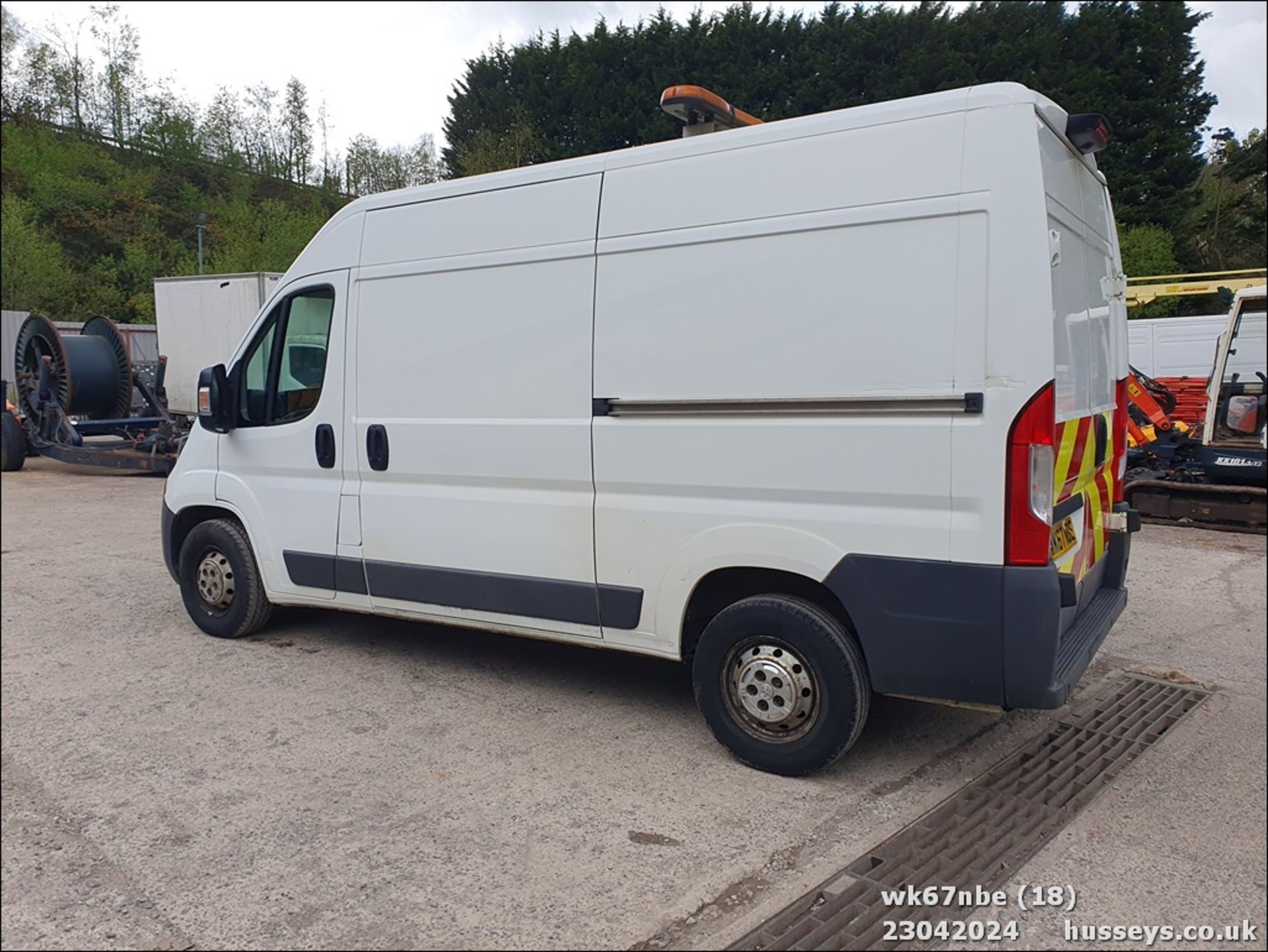 17/67 PEUGEOT BOXER 335 PRO L2H2 BLUE H - 1997cc 5dr Van (White, 116k) - Image 20 of 55