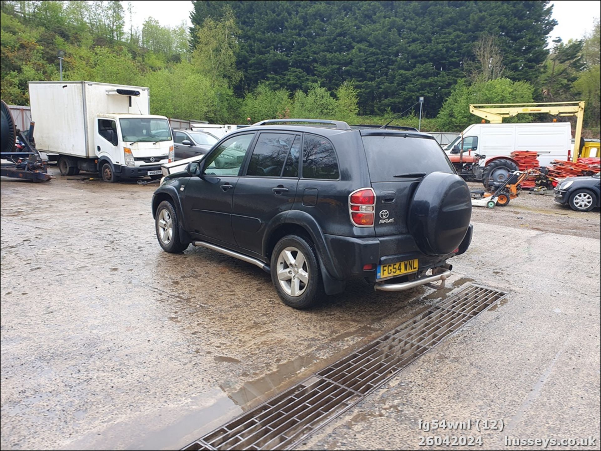 04/54 TOYOTA RAV4 XT3 VVTI - 1998cc 5dr Estate (Black, 155k) - Image 13 of 46