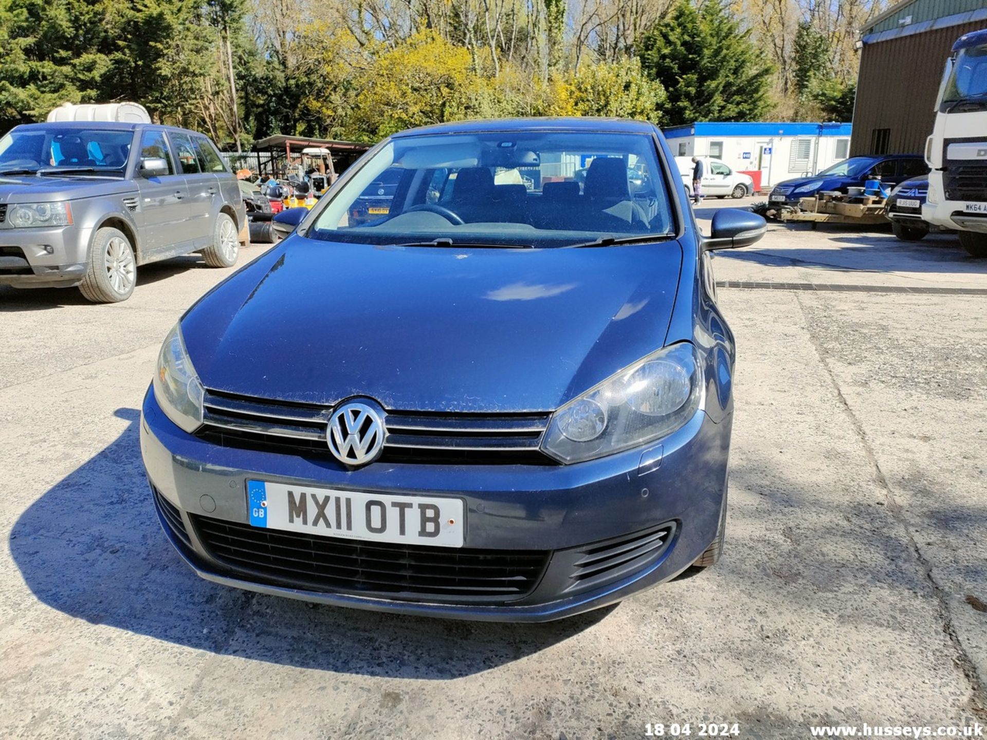 11/11 VOLKSWAGEN GOLF MATCH TDI DSG - 1598cc 5dr Hatchback (Blue) - Image 9 of 64