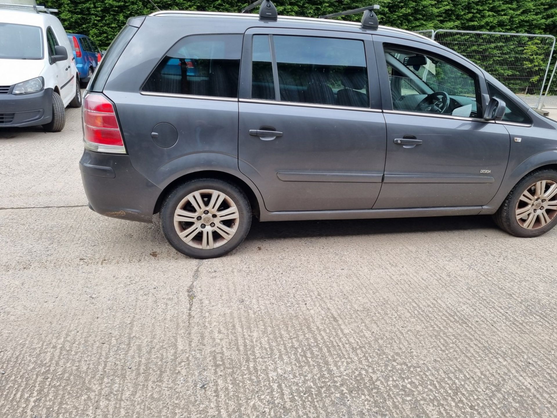 10/10 VAUXHALL ZAFIRA DESIGN CDTI E-FLEX - 1686cc 5dr MPV (Grey, 109k) - Image 8 of 60