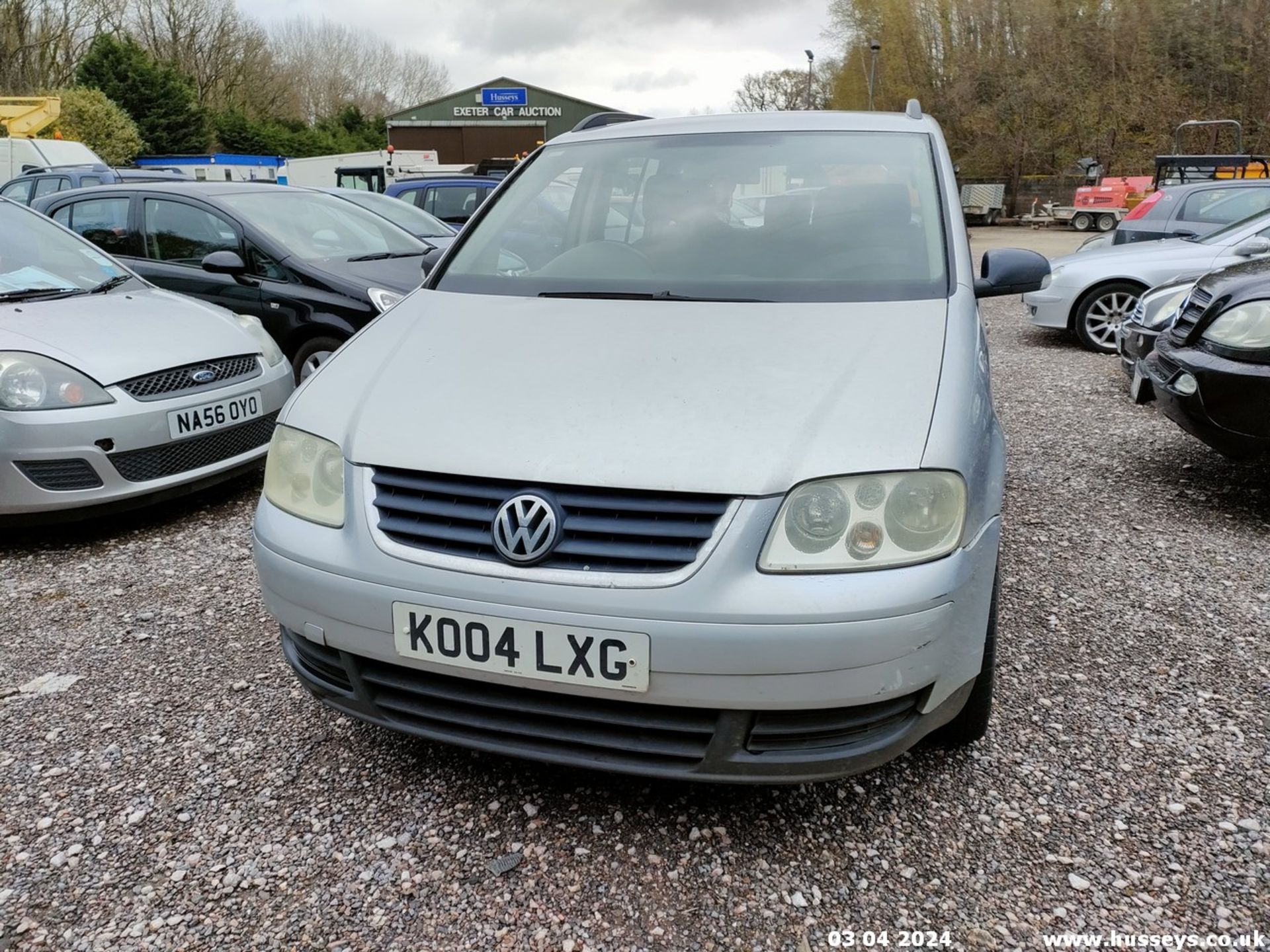 04/04 VOLKSWAGEN TOURAN SE TDI - 1896cc 5dr MPV (Silver) - Image 7 of 55