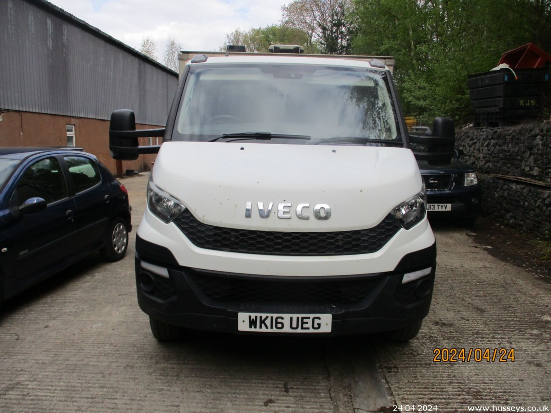 16/16 IVECO DAILY 70C17 - 2998cc 2dr Tipper (White, 193k) - Image 2 of 28