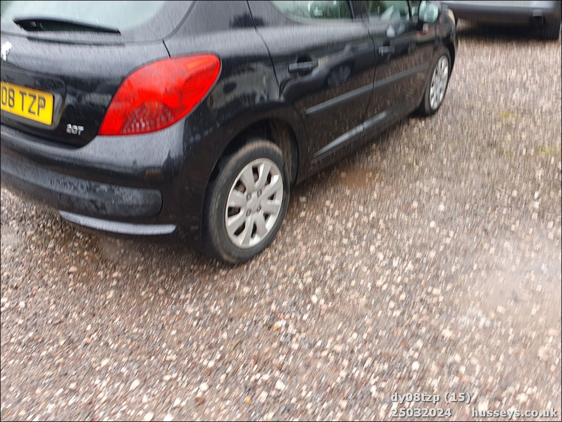 08/08 PEUGEOT 207 S - 1360cc 5dr Hatchback (Black, 109k) - Image 16 of 44