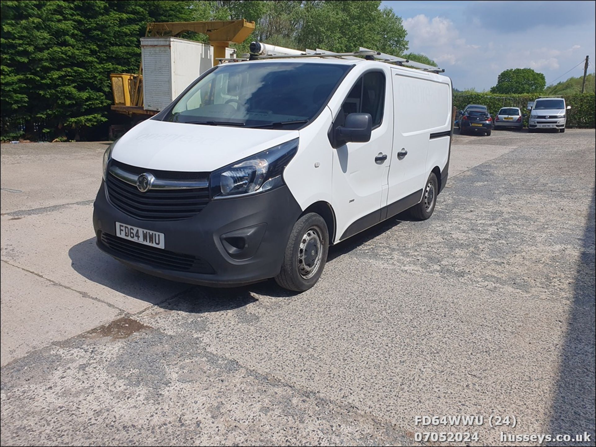 14/64 VAUXHALL VIVARO 2900 CDTI ECOFLEX - 1598cc Van (White, 84k) - Bild 25 aus 48