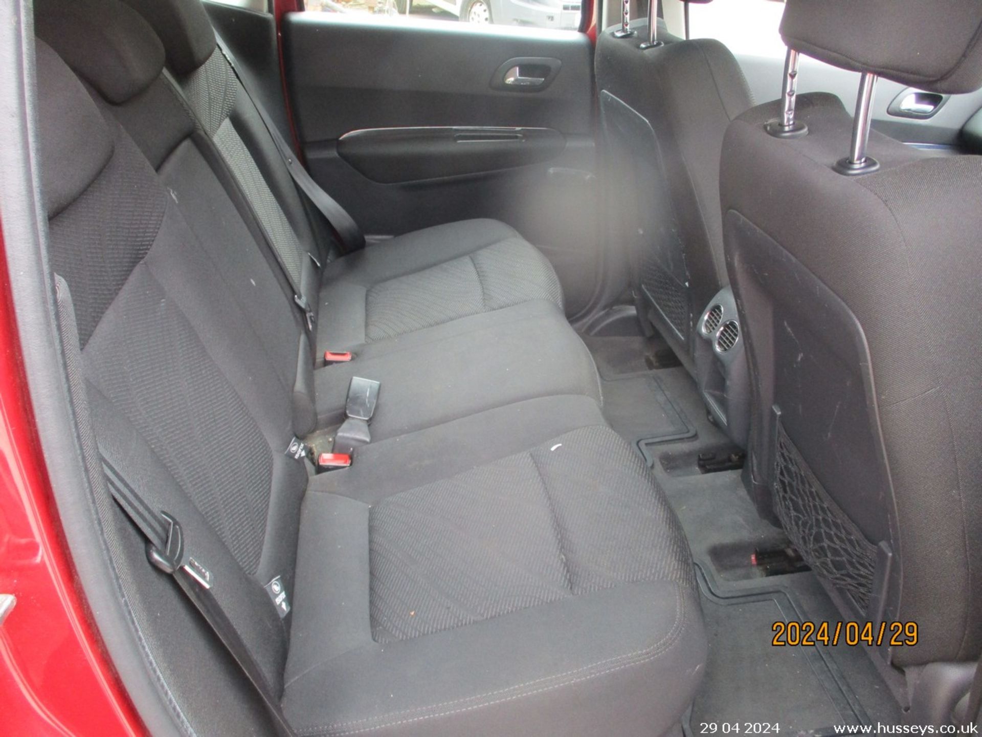 10/10 PEUGEOT 3008 ACTIVE HDI - 1560cc 5dr Hatchback (Red, 132k) - Image 11 of 20