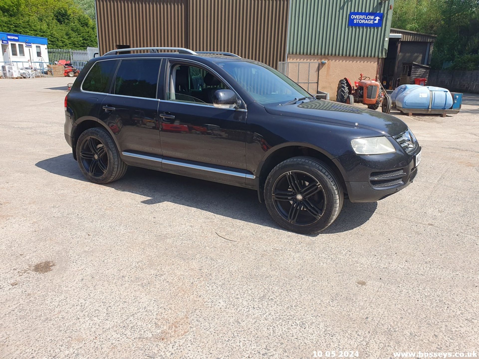 04/04 VOLKSWAGEN TOUAREG TDI AUTO - 2461cc 5dr Estate (Black, 149k) - Image 8 of 58