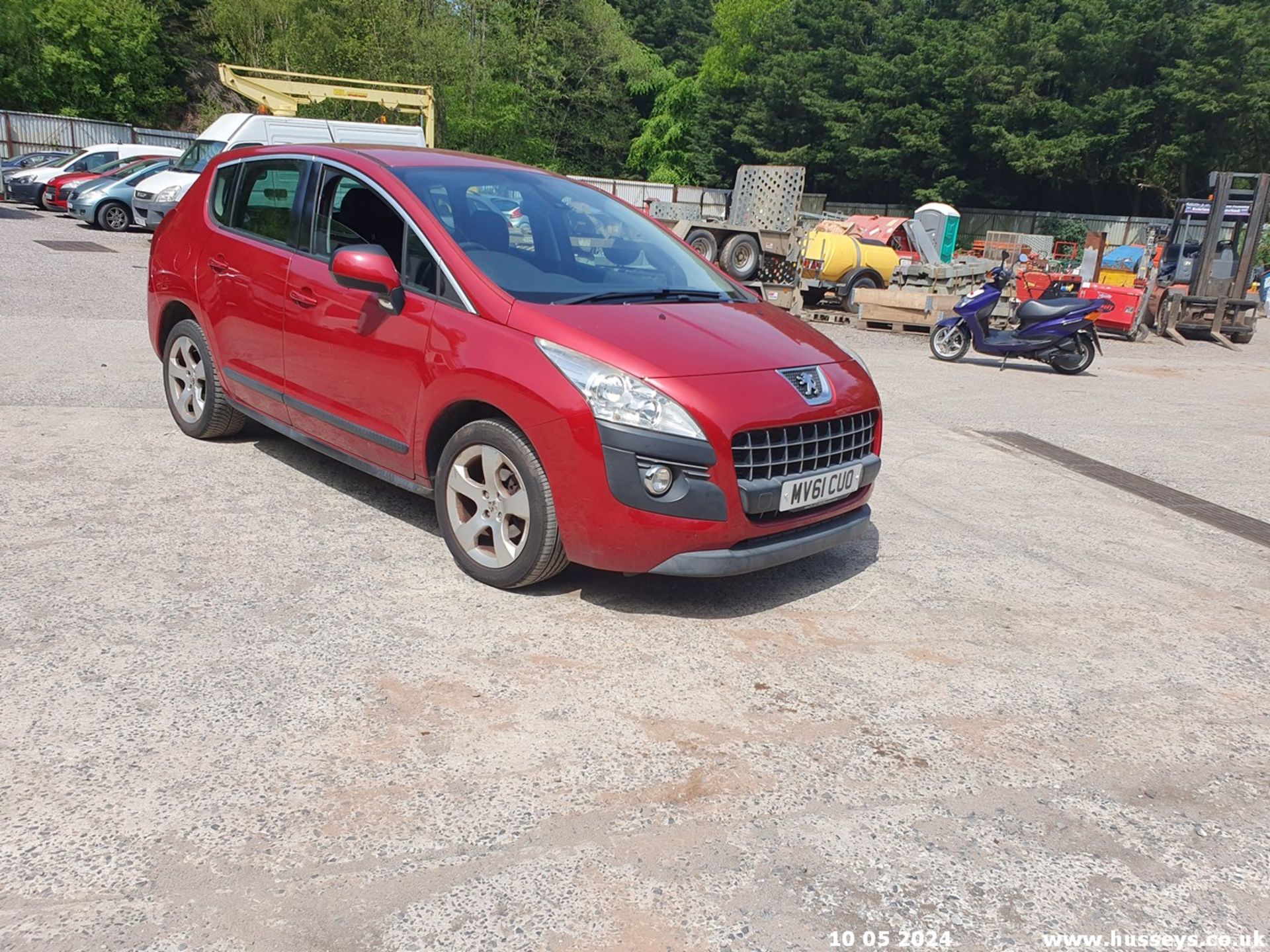 11/61 PEUGEOT 3008 SPORT E-HDI S-A - 1560cc 5dr Hatchback (Red, 89k) - Image 3 of 49