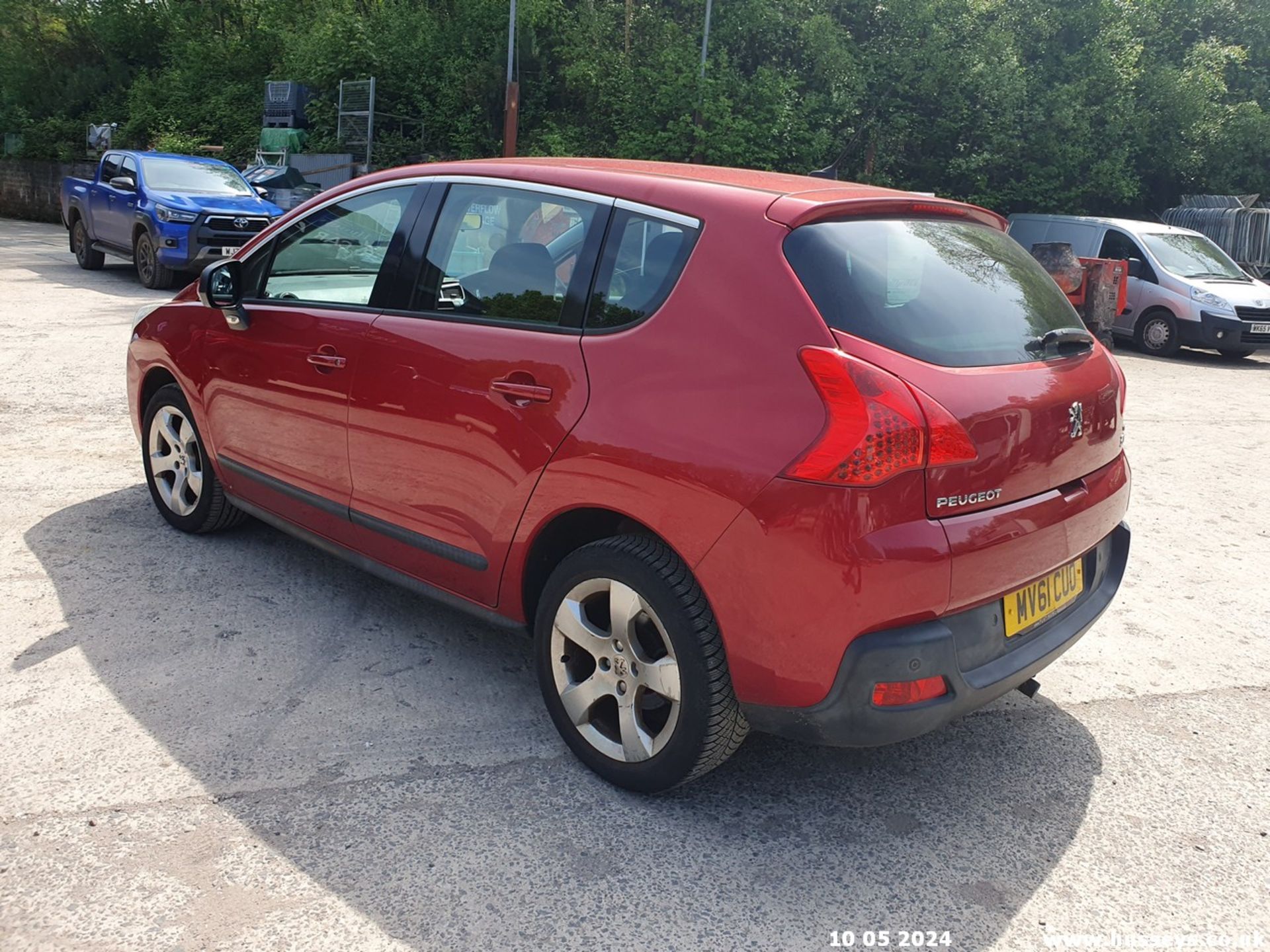 11/61 PEUGEOT 3008 SPORT E-HDI S-A - 1560cc 5dr Hatchback (Red, 89k) - Image 16 of 49