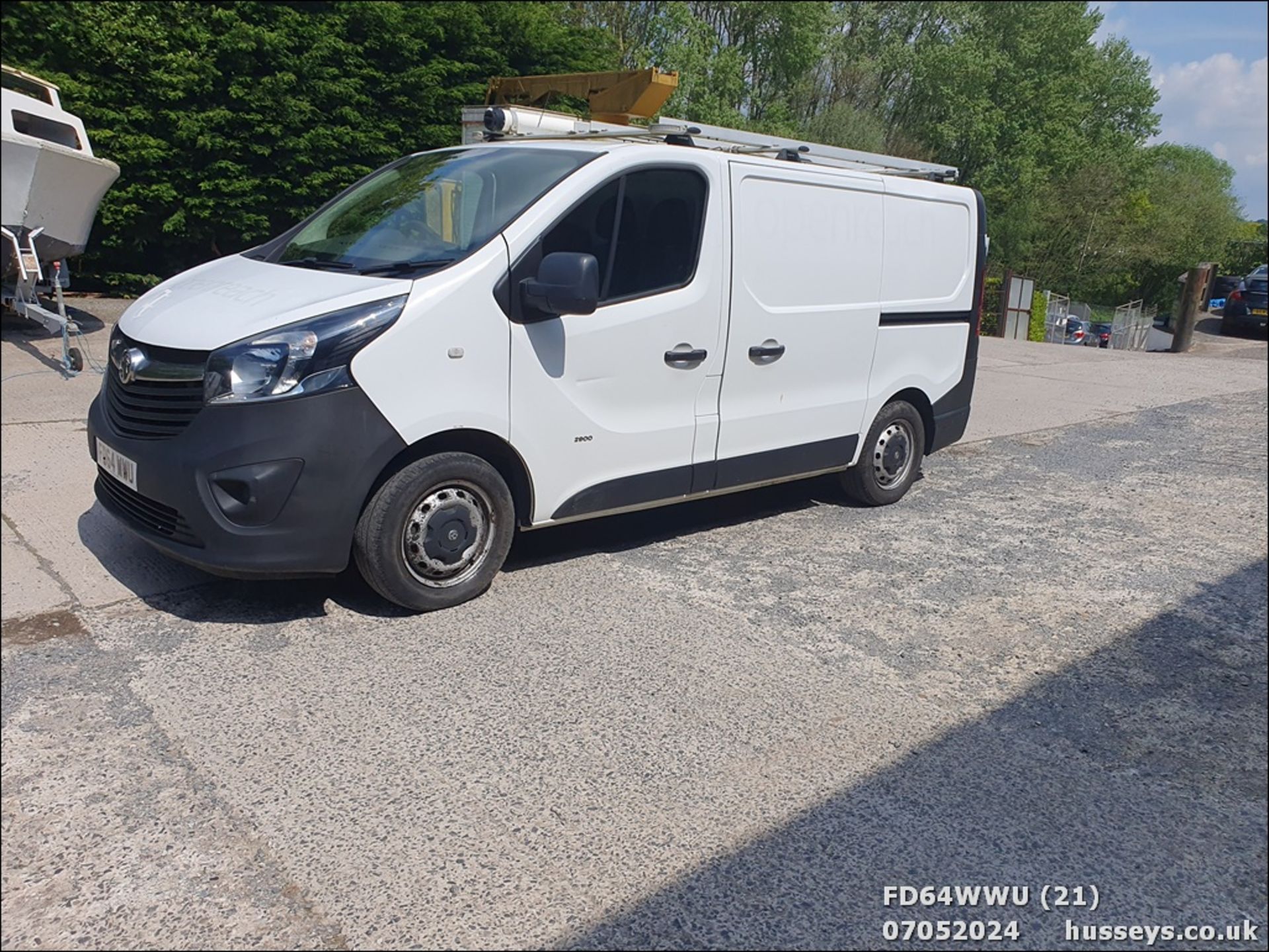 14/64 VAUXHALL VIVARO 2900 CDTI ECOFLEX - 1598cc Van (White, 84k) - Image 22 of 48