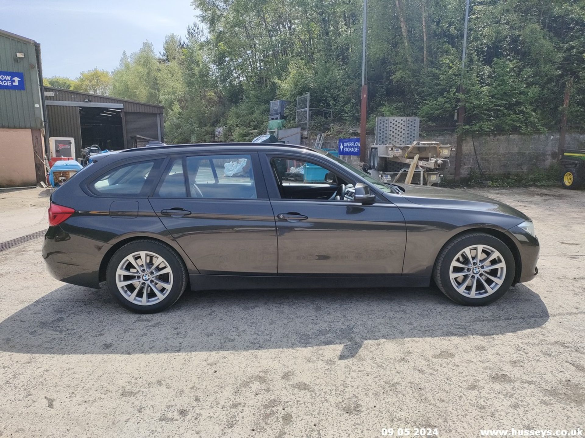 18/18 BMW 330D XDRIVE AC AUTO - 2993cc 5dr Estate (Brown) - Image 47 of 67