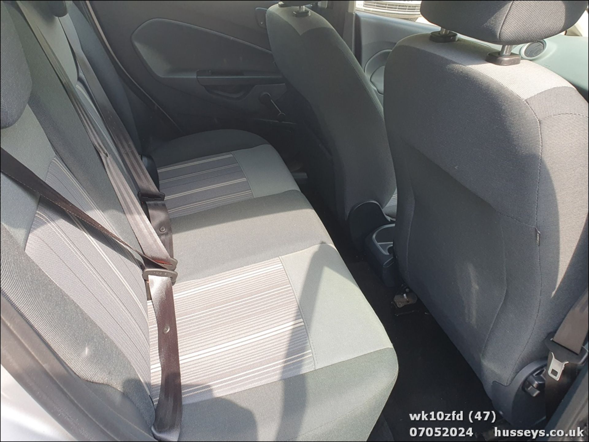 10/10 FORD FIESTA EDGE 60 - 1242cc 5dr Hatchback (Silver, 117k) - Image 48 of 53