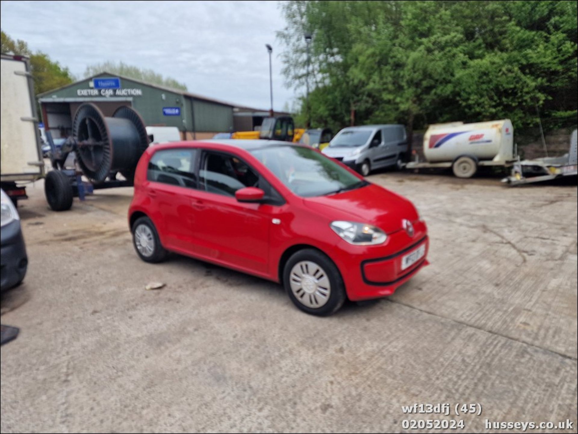 13/13 VOLKSWAGEN MOVE UP AUTO - 999cc 5dr Hatchback (Red, 17k) - Image 46 of 46