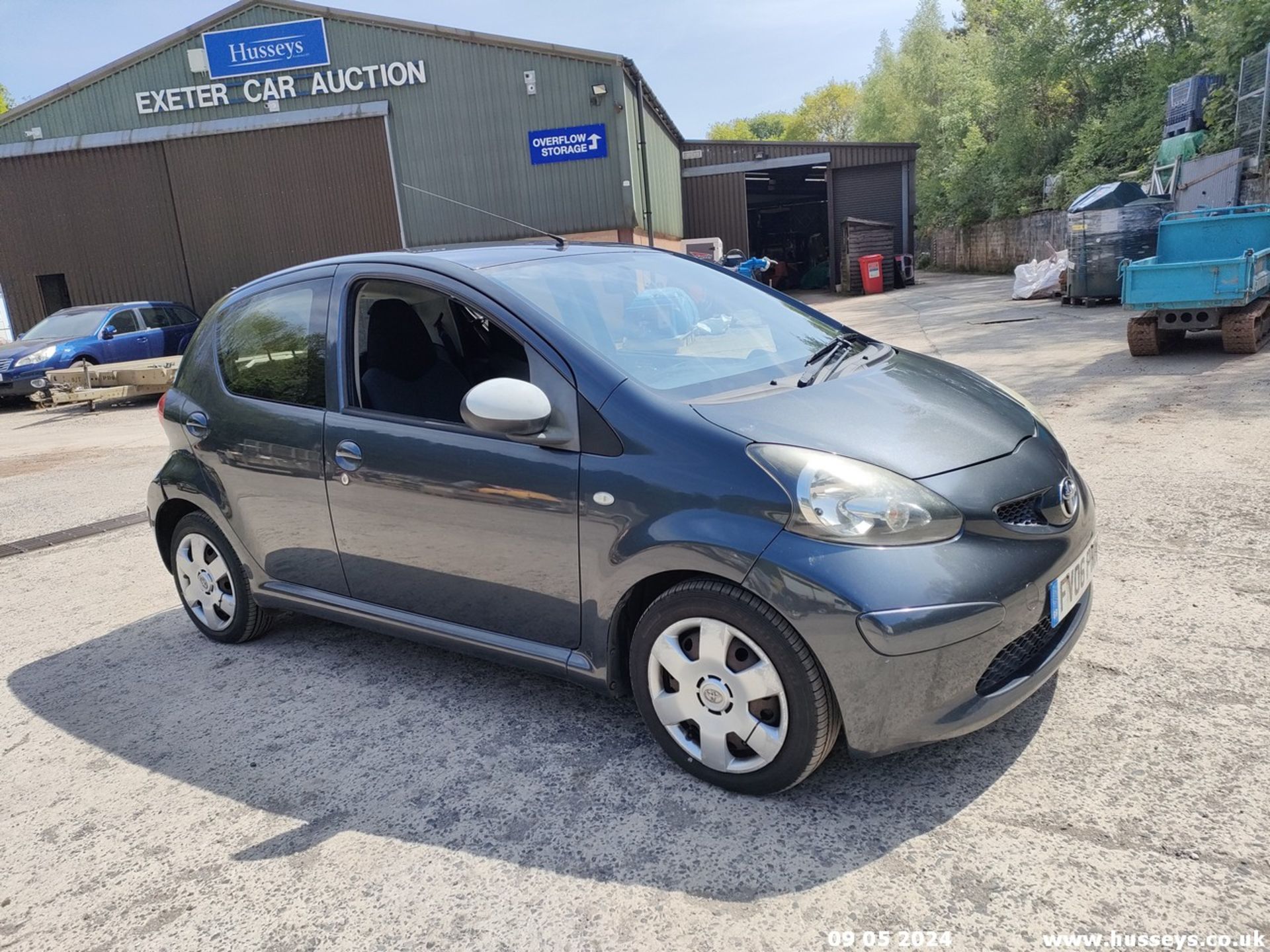 06/06 TOYOTA AYGO+ D-4D - 1364cc 5dr Hatchback (Grey, 153k) - Image 2 of 64