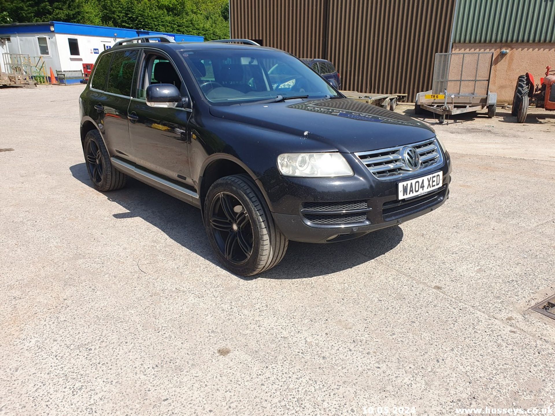 04/04 VOLKSWAGEN TOUAREG TDI AUTO - 2461cc 5dr Estate (Black, 149k) - Image 3 of 58