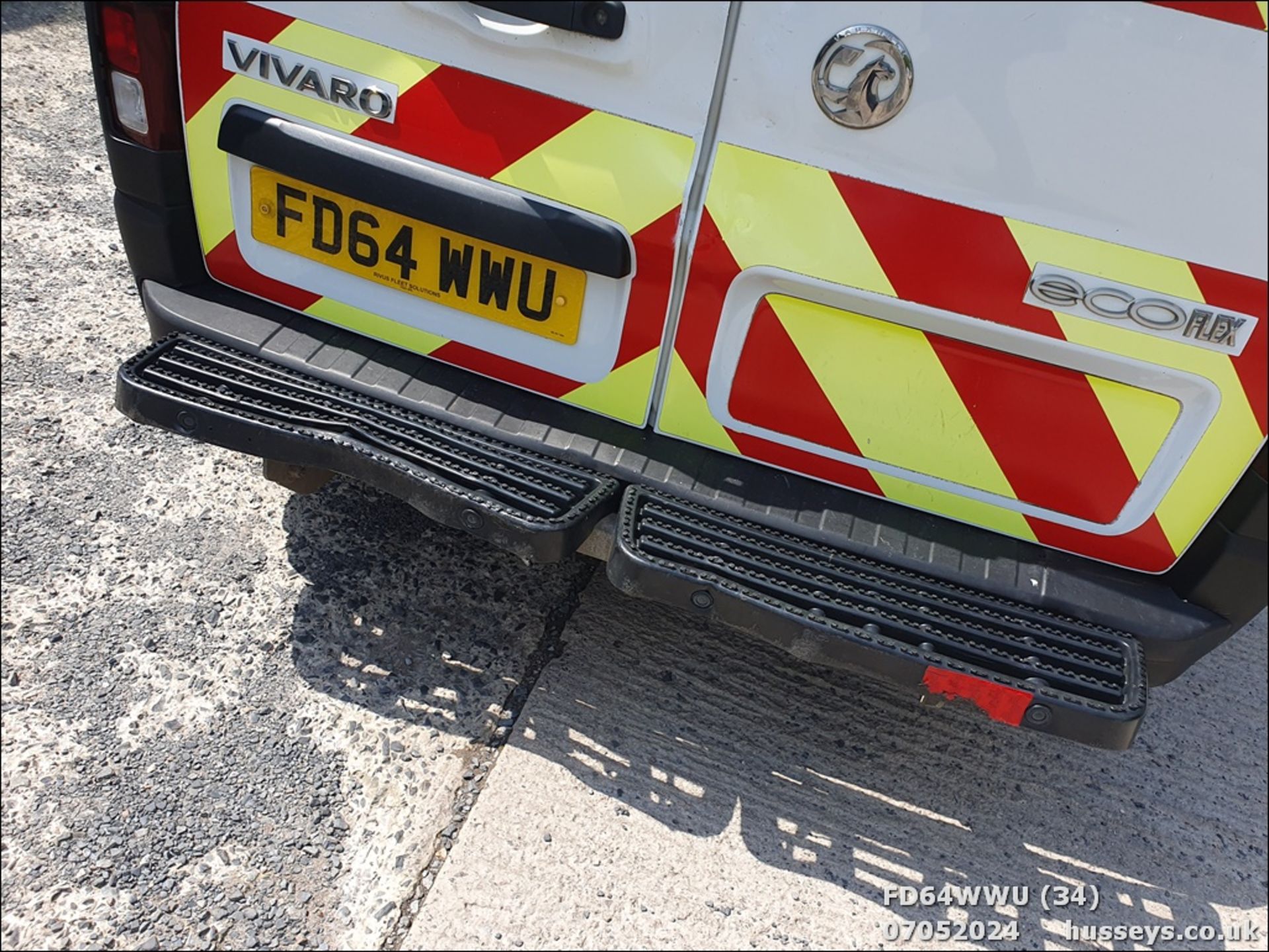 14/64 VAUXHALL VIVARO 2900 CDTI ECOFLEX - 1598cc Van (White, 84k) - Image 35 of 48