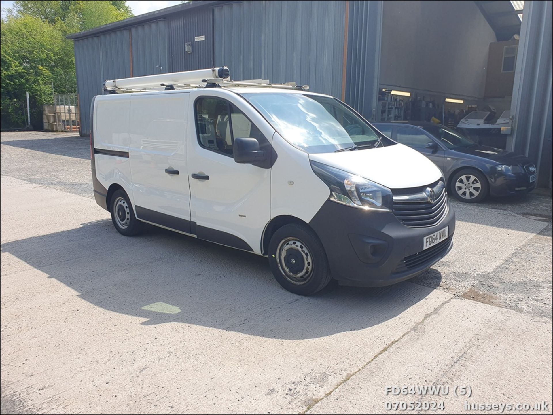 14/64 VAUXHALL VIVARO 2900 CDTI ECOFLEX - 1598cc Van (White, 84k) - Image 6 of 48