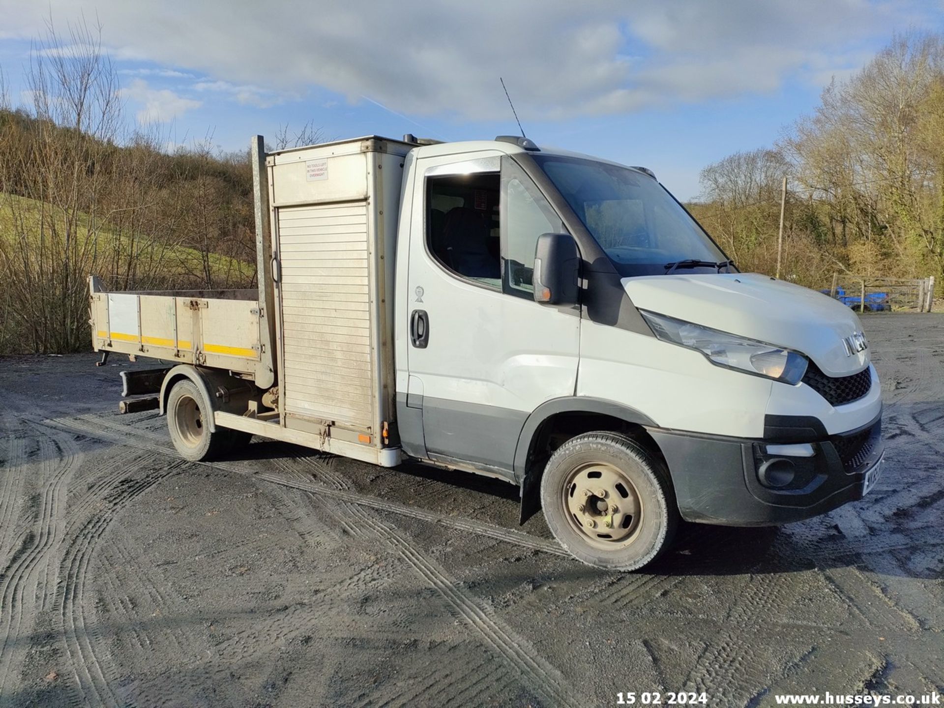15/65 IVECO DAILY 35S11 MWB - 2998cc 2dr Tipper (White) - Image 2 of 38