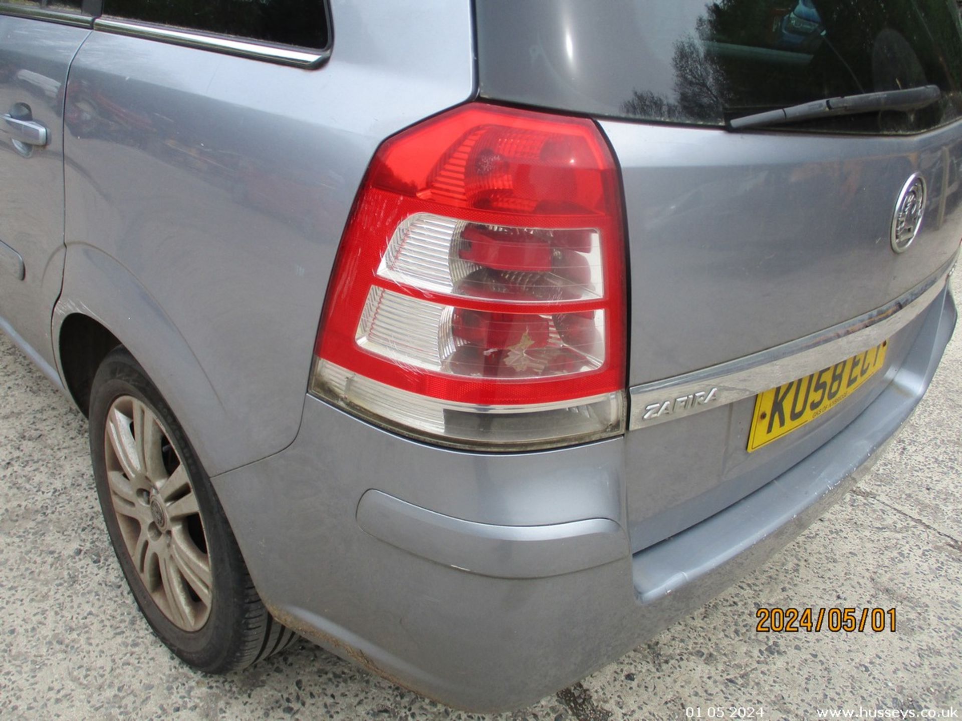 08/58 VAUXHALL ZAFIRA ELITE CDTI 120 - 1910cc 5dr MPV (Silver, 138k) - Image 17 of 30