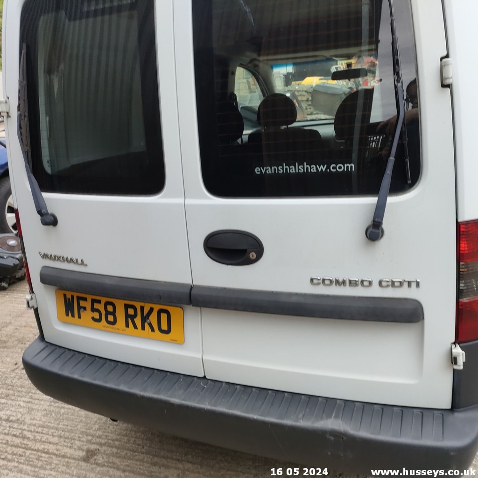 08/58 VAUXHALL COMBO CDTI SWB - 1248cc Van (White, 71k) - Image 60 of 62