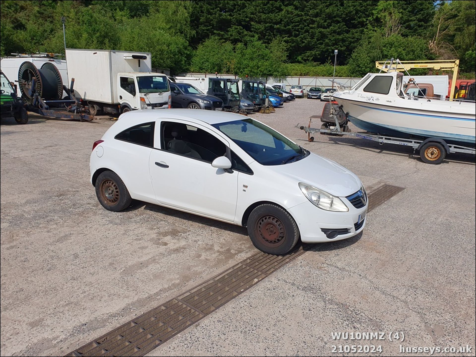 10/10 VAUXHALL CORSA S CDTI 73 ECOFLEX - 1248cc 3dr Hatchback (White, 61k) - Image 5 of 48