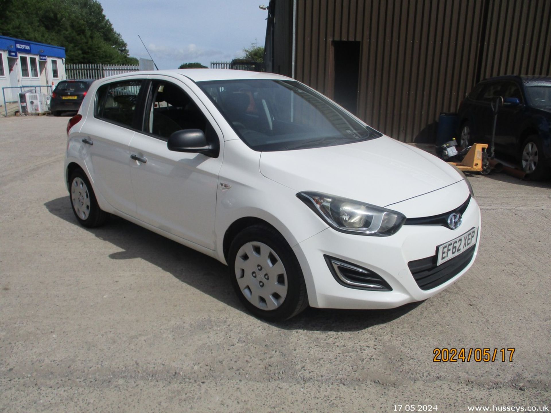 13/62 HYUNDAI I20 CLASSIC - 1248cc 5dr Hatchback (White, 59k) - Image 9 of 20