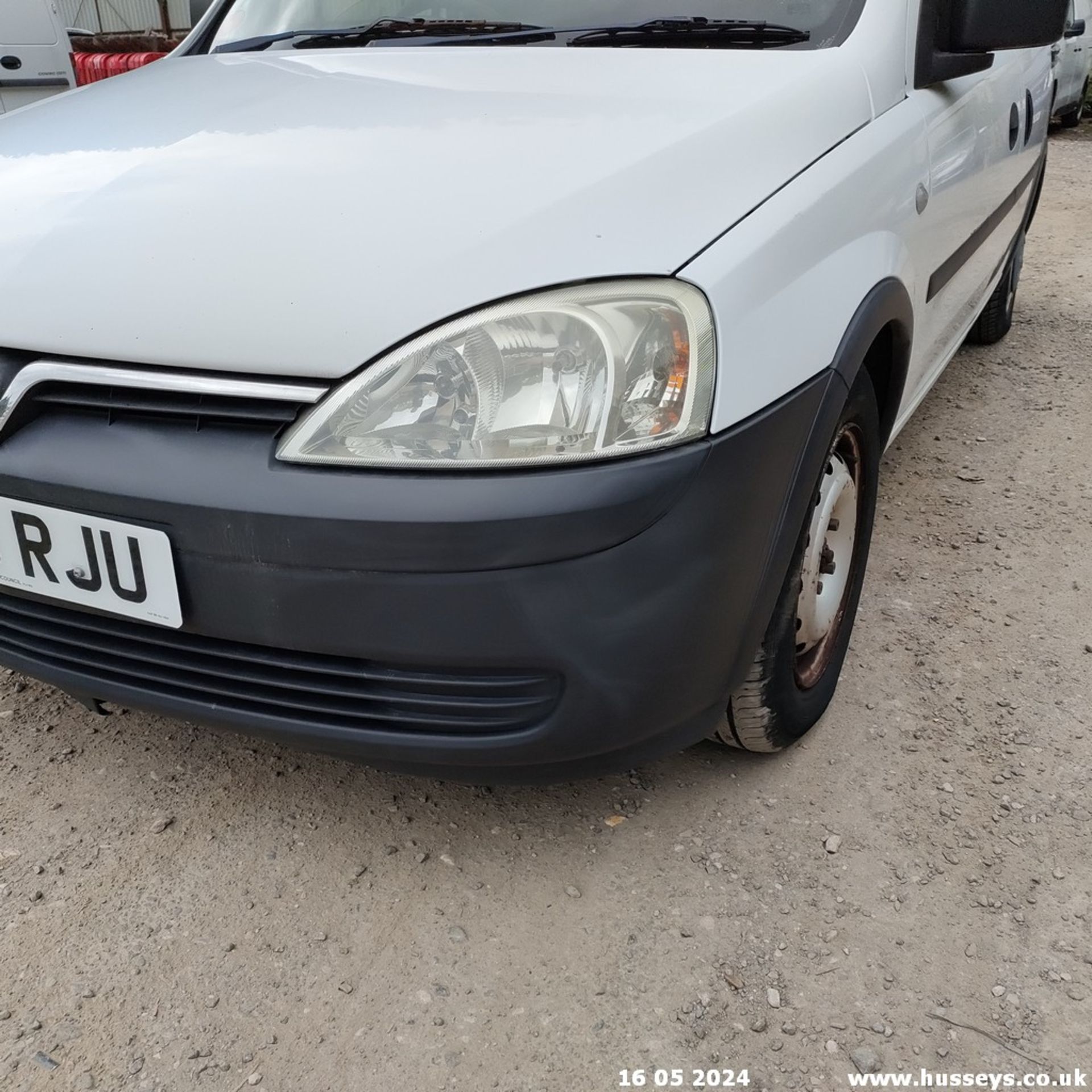 08/58 VAUXHALL COMBO 1700 CDTI - 1248cc Van (White, 79k) - Image 14 of 54