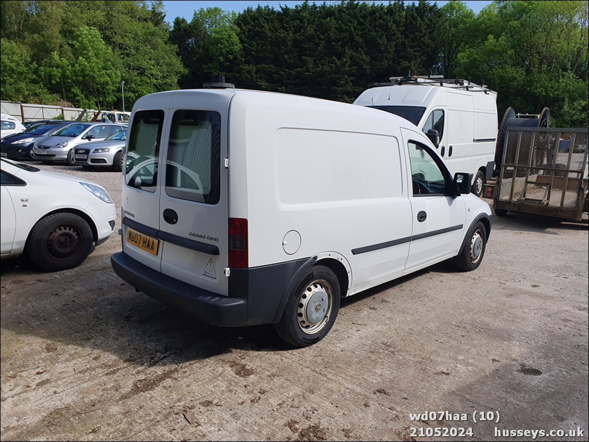 07/07 VAUXHALL COMBO 1700 CDTI - 1248cc Van (White) - Image 11 of 42
