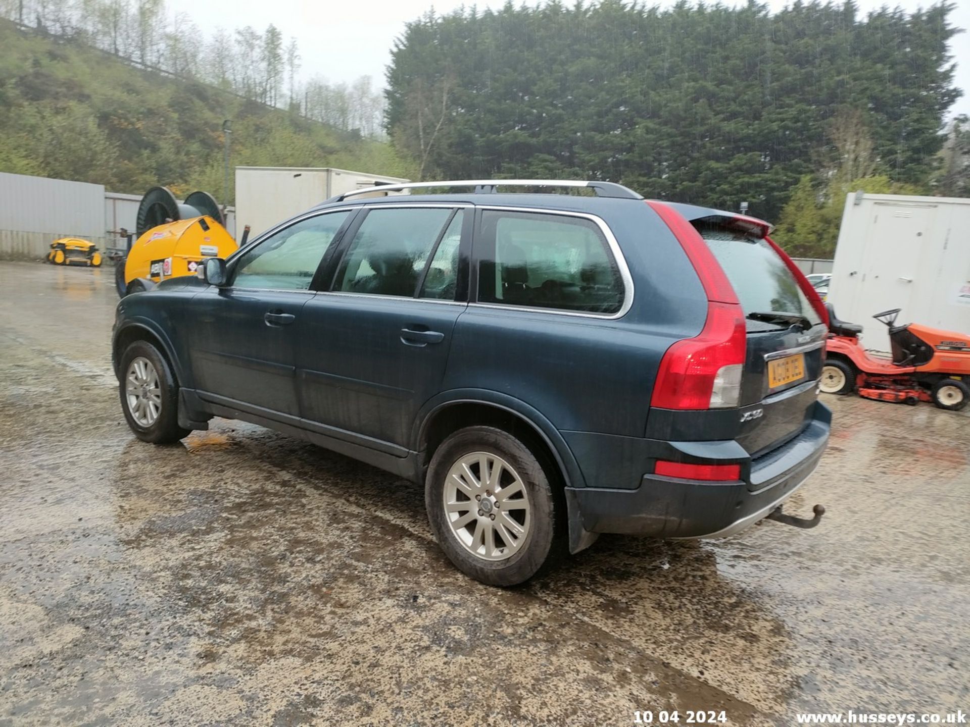 08/08 VOLVO XC90 SE LUX D5 AWD AUTO - 2401cc 5dr Estate (Blue) - Image 21 of 69