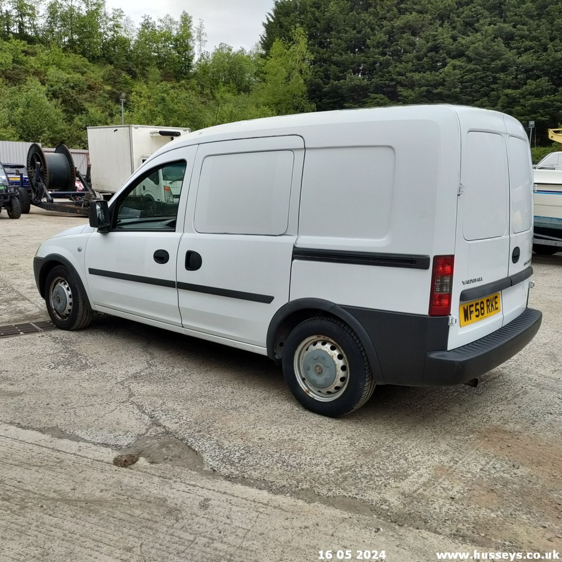 08/58 VAUXHALL COMBO 1700 CDTI - 1248cc Van (White, 47k) - Image 20 of 59