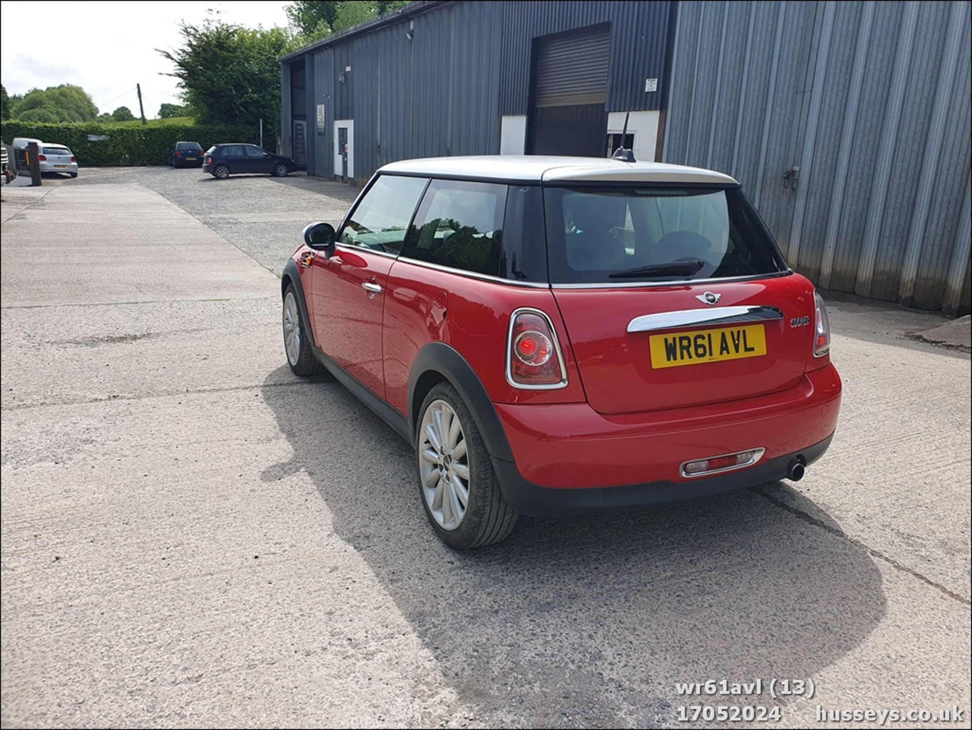 11/61 MINI COOPER - 1598cc 3dr Hatchback (Red, 87k) - Image 13 of 50