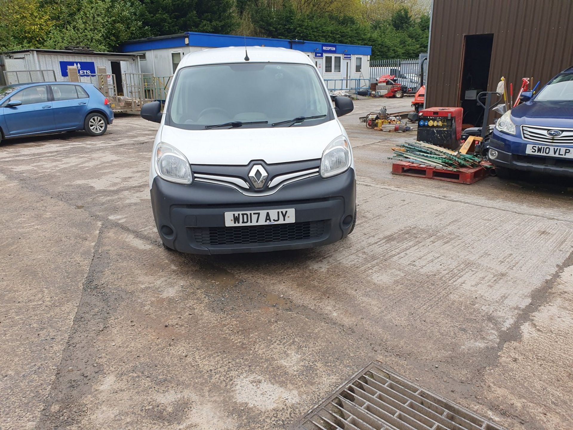 17/17 RENAULT KANGOO ML19 BUSINESS ENER - 1461cc Van (White, 249k) - Image 8 of 49