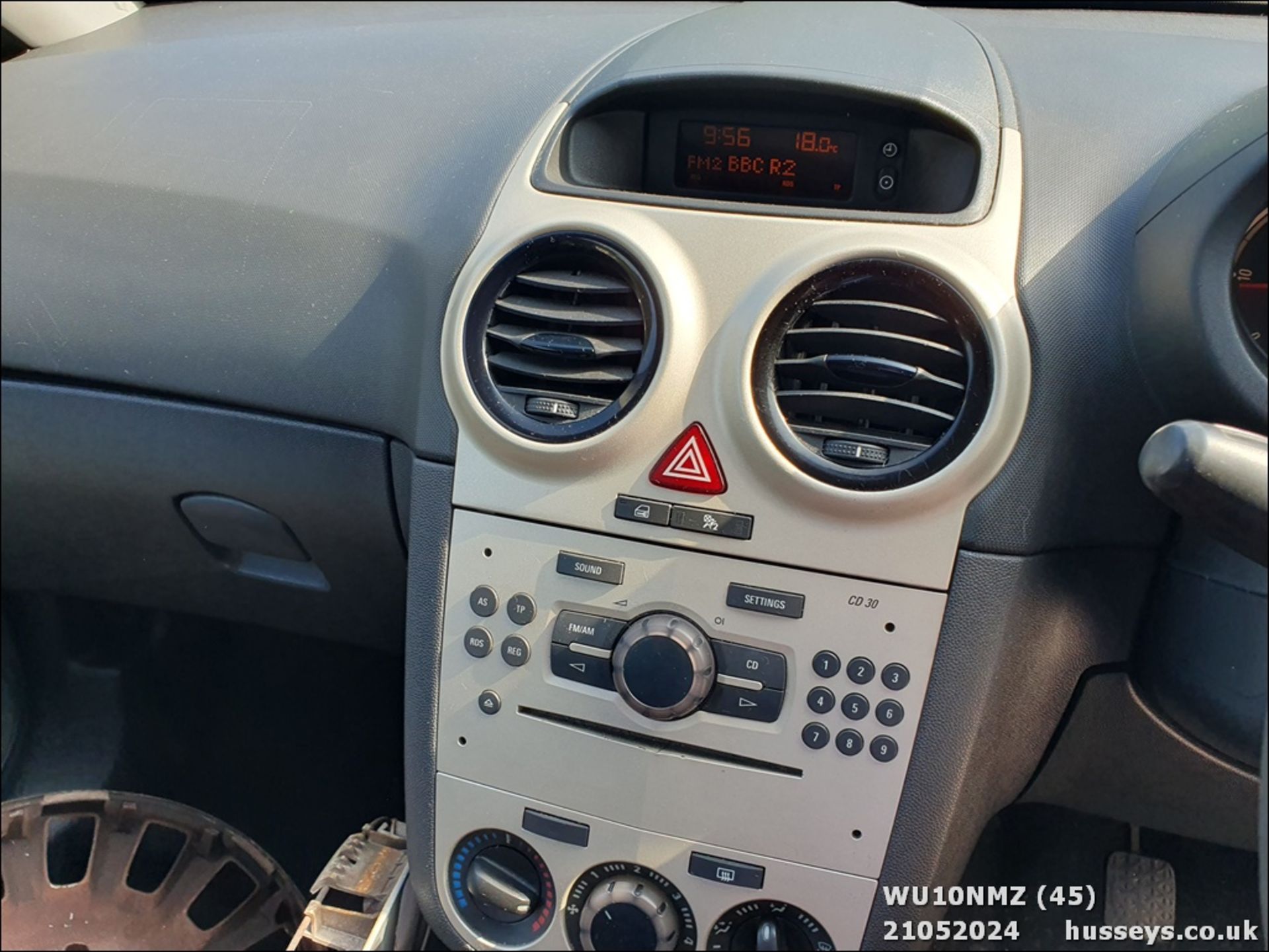 10/10 VAUXHALL CORSA S CDTI 73 ECOFLEX - 1248cc 3dr Hatchback (White, 61k) - Image 46 of 48