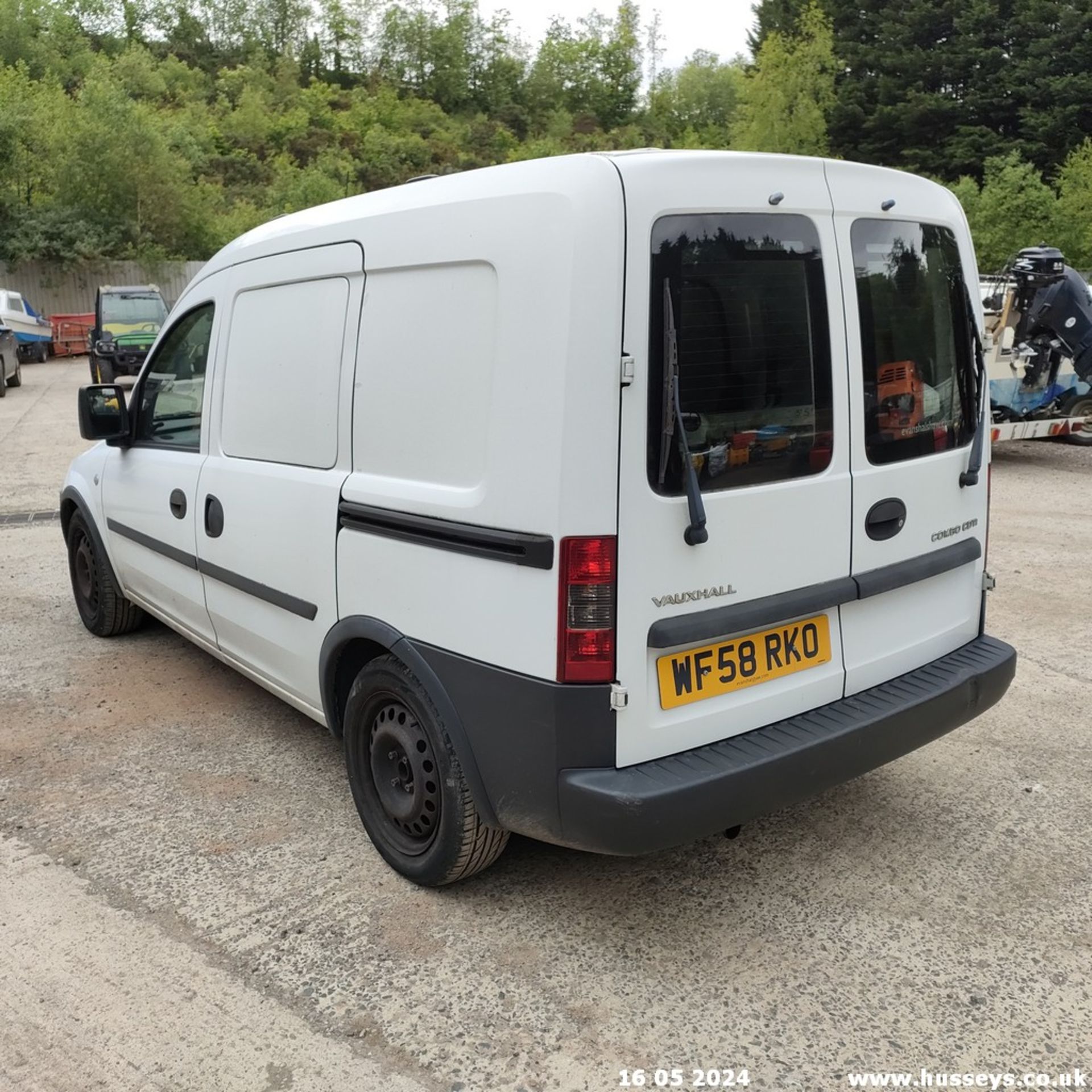 08/58 VAUXHALL COMBO CDTI SWB - 1248cc Van (White, 71k) - Image 30 of 62