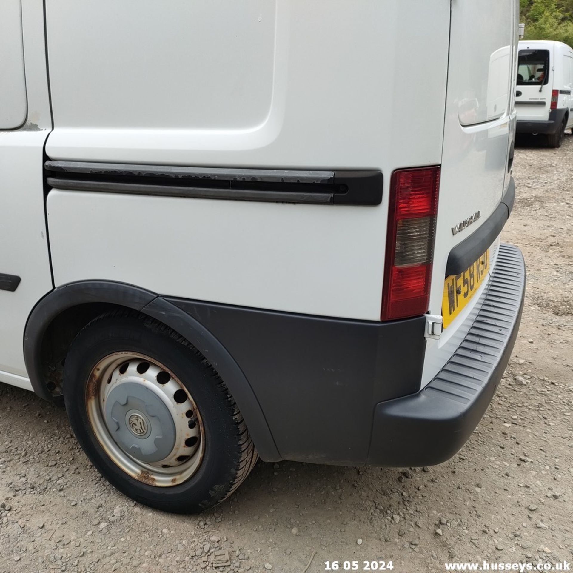 08/58 VAUXHALL COMBO 1700 CDTI - 1248cc Van (White, 79k) - Image 27 of 54