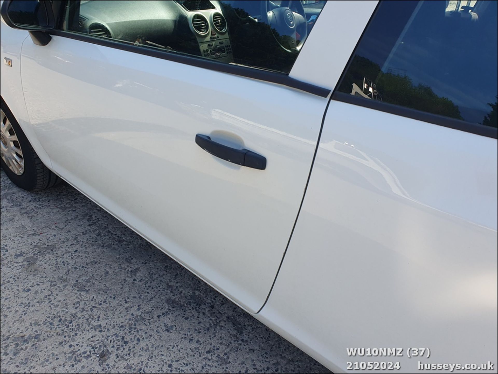 10/10 VAUXHALL CORSA S CDTI 73 ECOFLEX - 1248cc 3dr Hatchback (White, 61k) - Image 38 of 48