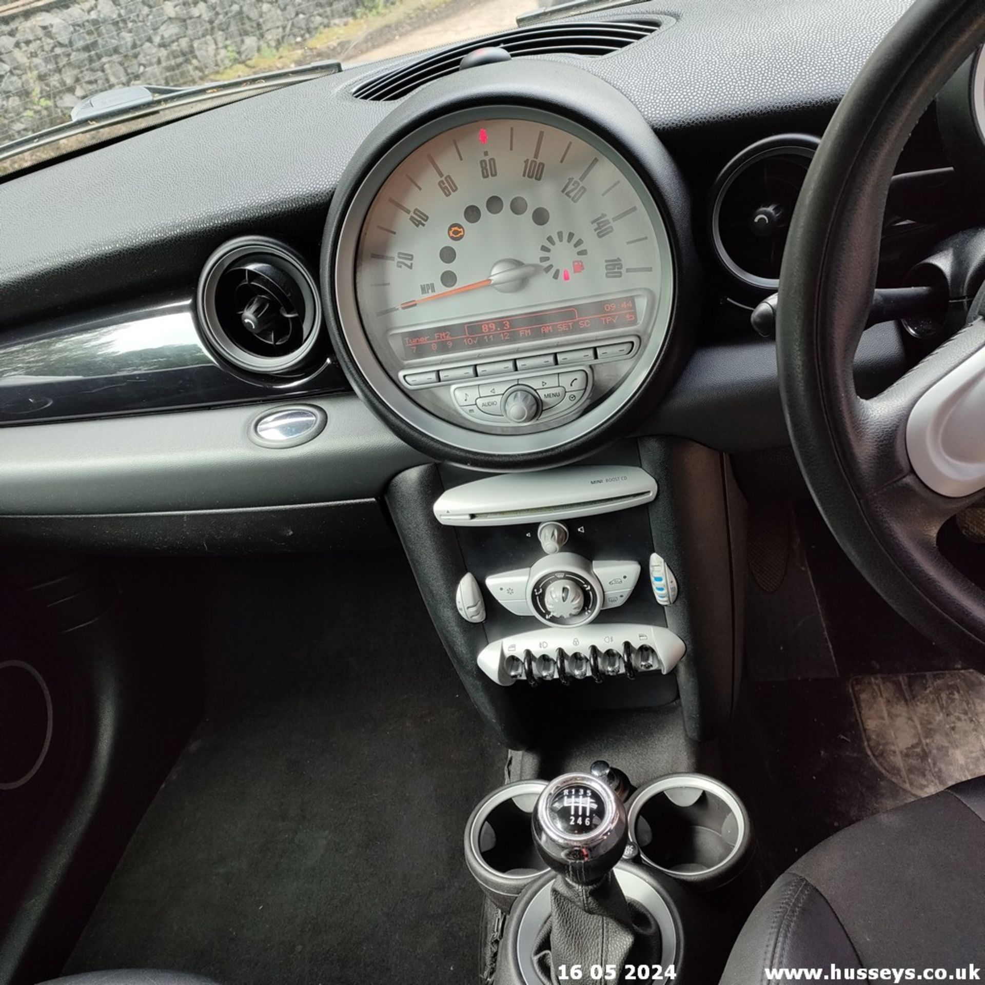 08/58 MINI COOPER - 1598cc 3dr Hatchback (White, 136k) - Image 53 of 59