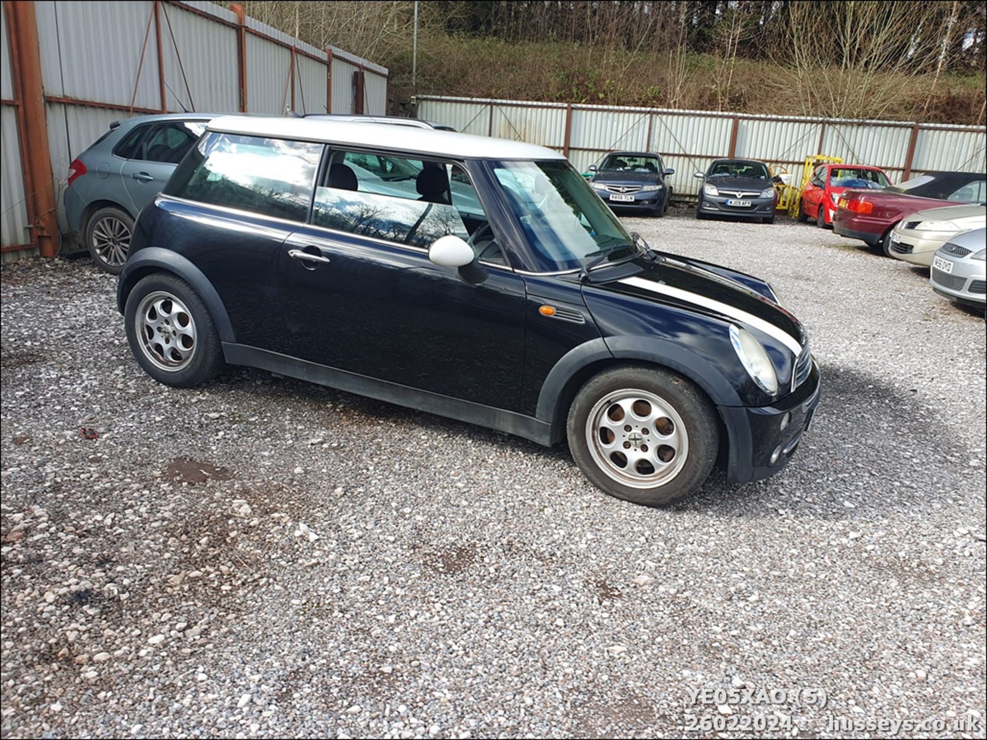 05/05 MINI MINI COOPER - 1598cc 3dr Hatchback (Black, 141k) - Bild 6 aus 31