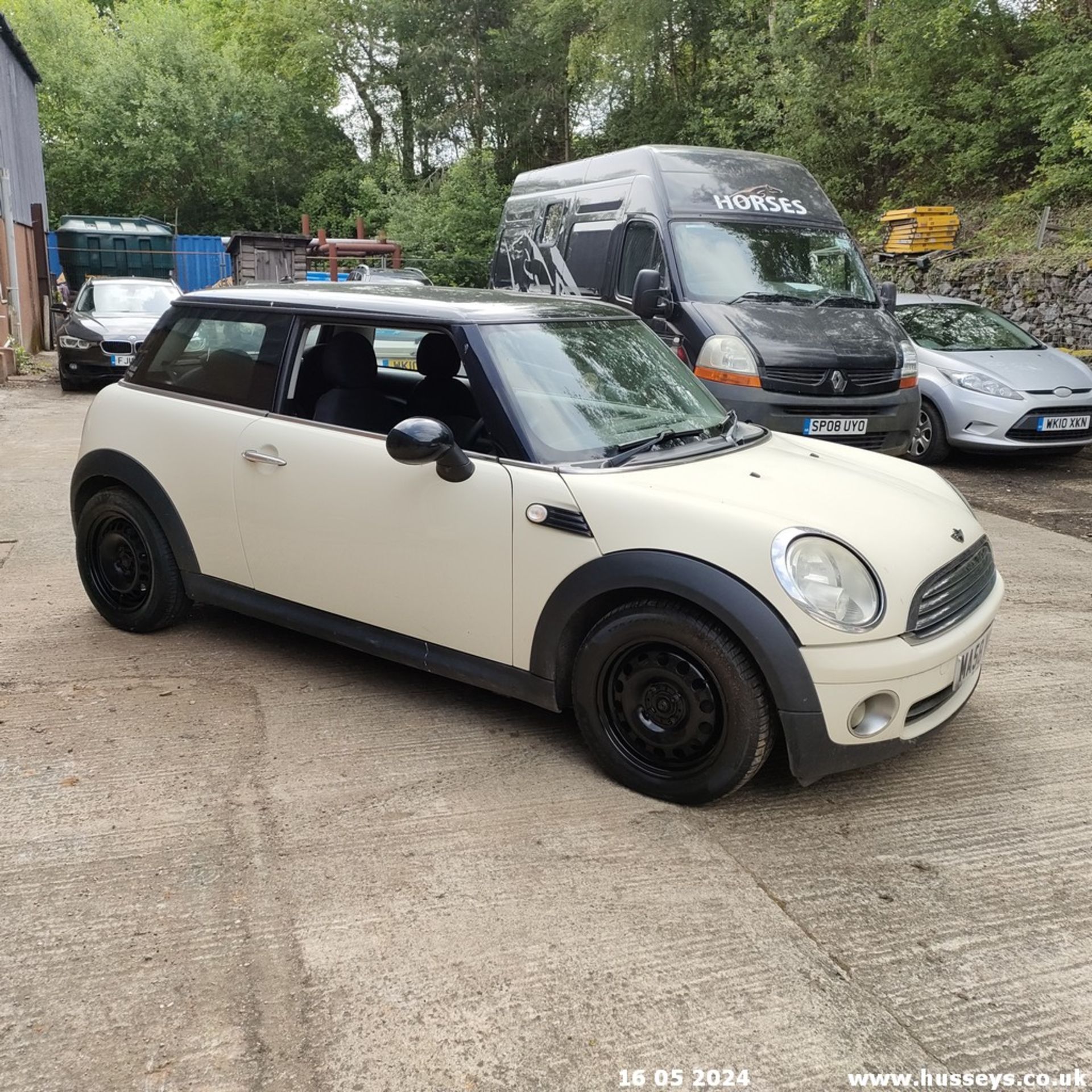 08/58 MINI COOPER - 1598cc 3dr Hatchback (White, 136k) - Image 42 of 59