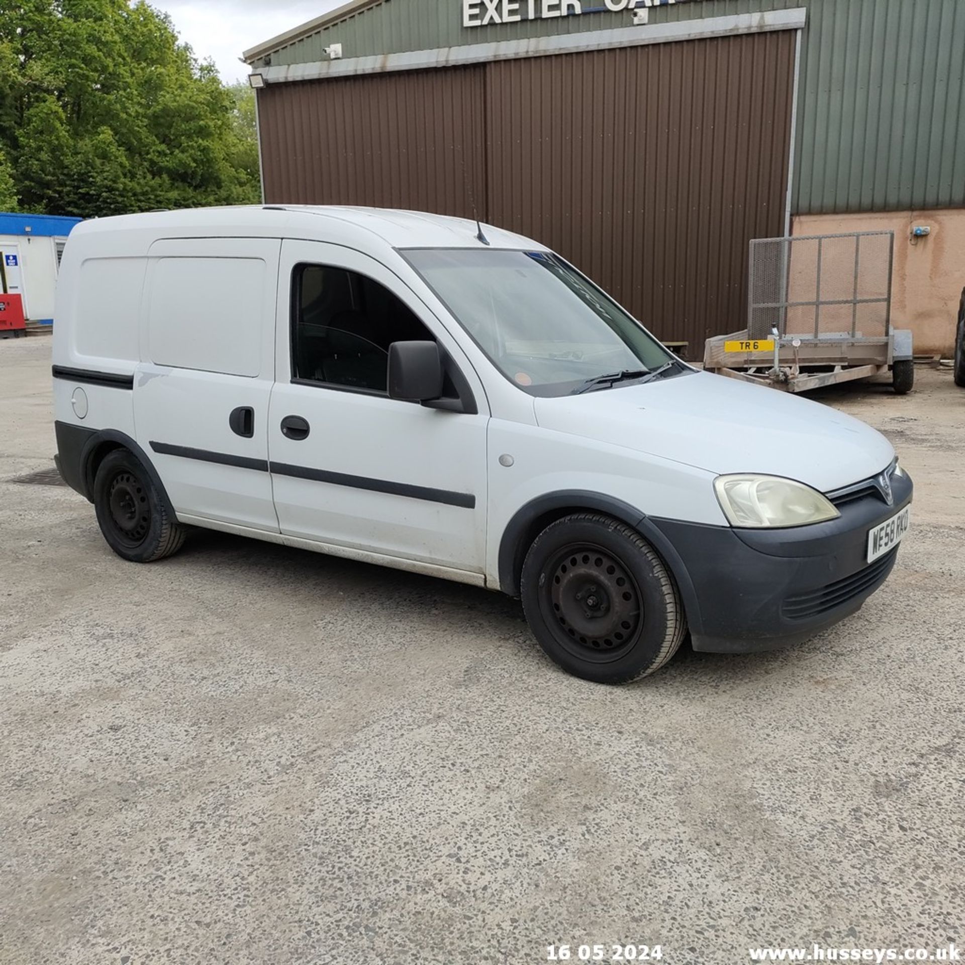 08/58 VAUXHALL COMBO CDTI SWB - 1248cc Van (White, 71k) - Image 4 of 62