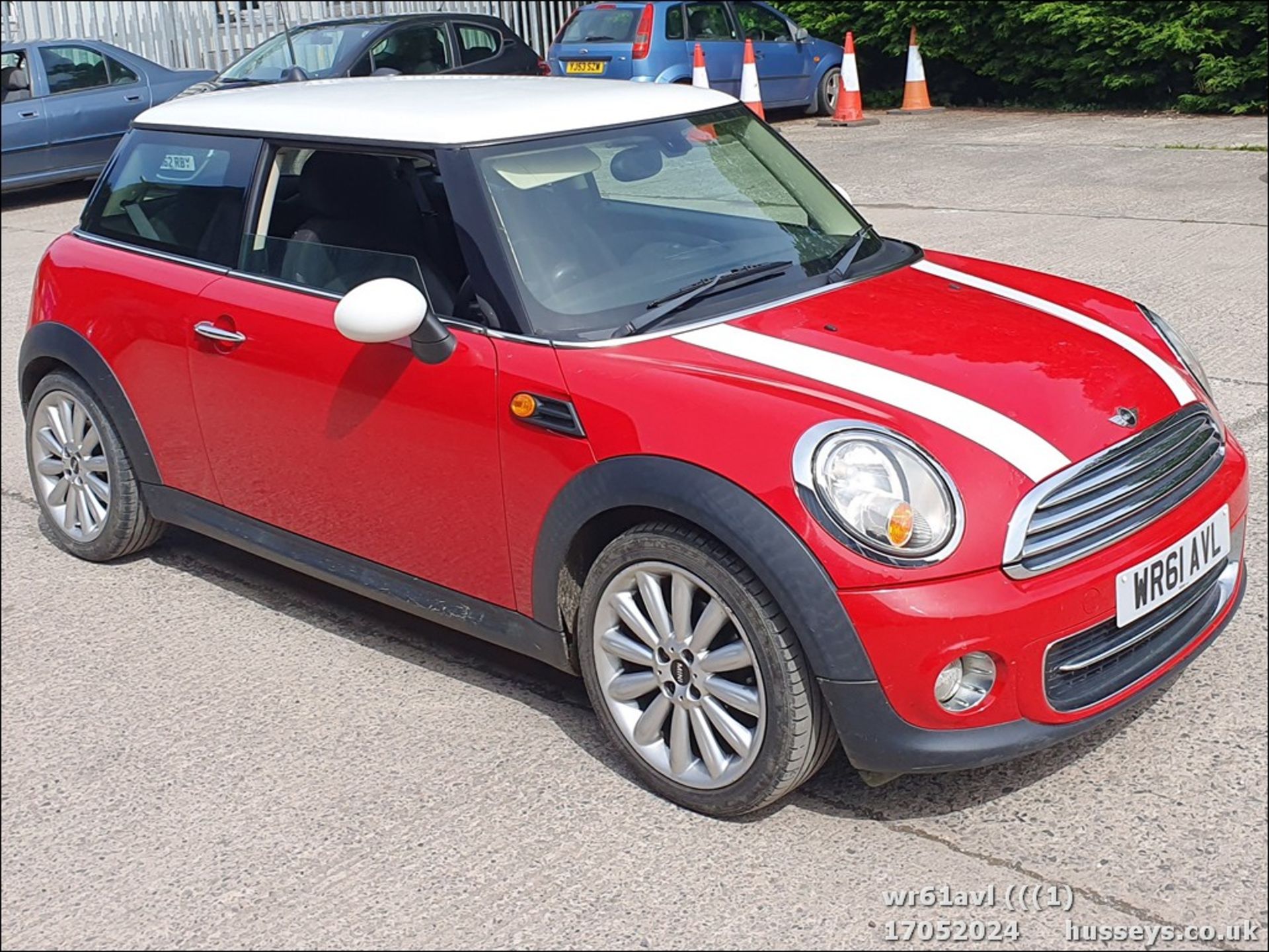 11/61 MINI COOPER - 1598cc 3dr Hatchback (Red, 87k)