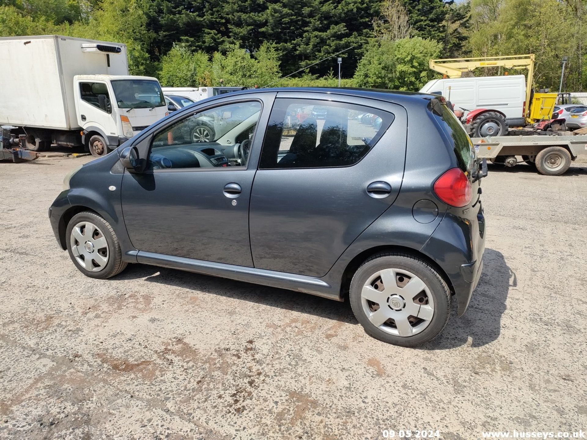 06/06 TOYOTA AYGO+ D-4D - 1364cc 5dr Hatchback (Grey, 153k) - Image 24 of 65