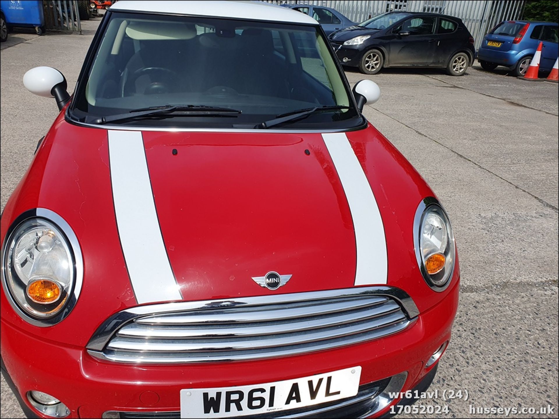 11/61 MINI COOPER - 1598cc 3dr Hatchback (Red, 87k) - Image 24 of 50