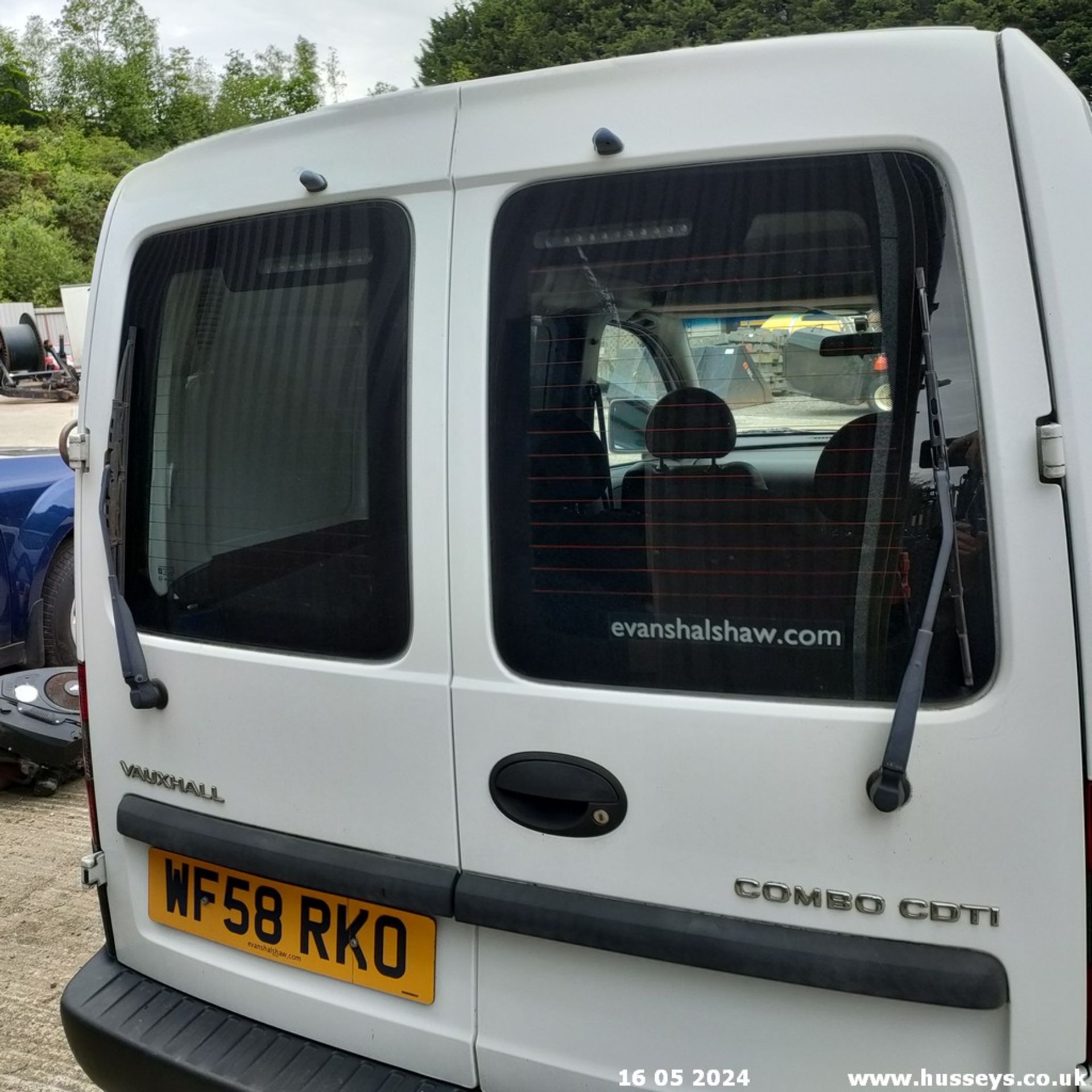 08/58 VAUXHALL COMBO CDTI SWB - 1248cc Van (White, 71k) - Image 61 of 62