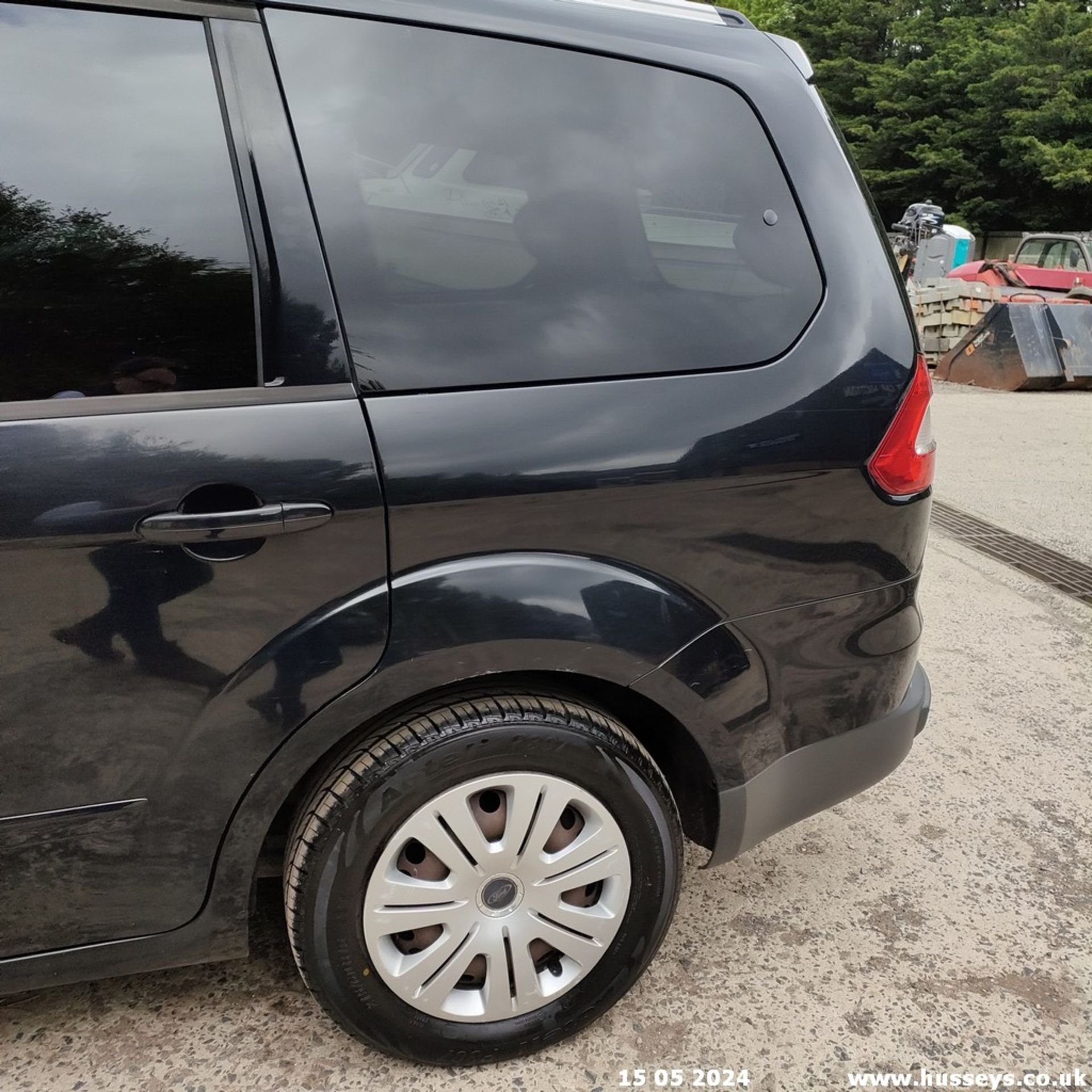 14/14 FORD GALAXY ZETEC TDCI AUTO - 1997cc 5dr MPV (Black) - Image 28 of 65