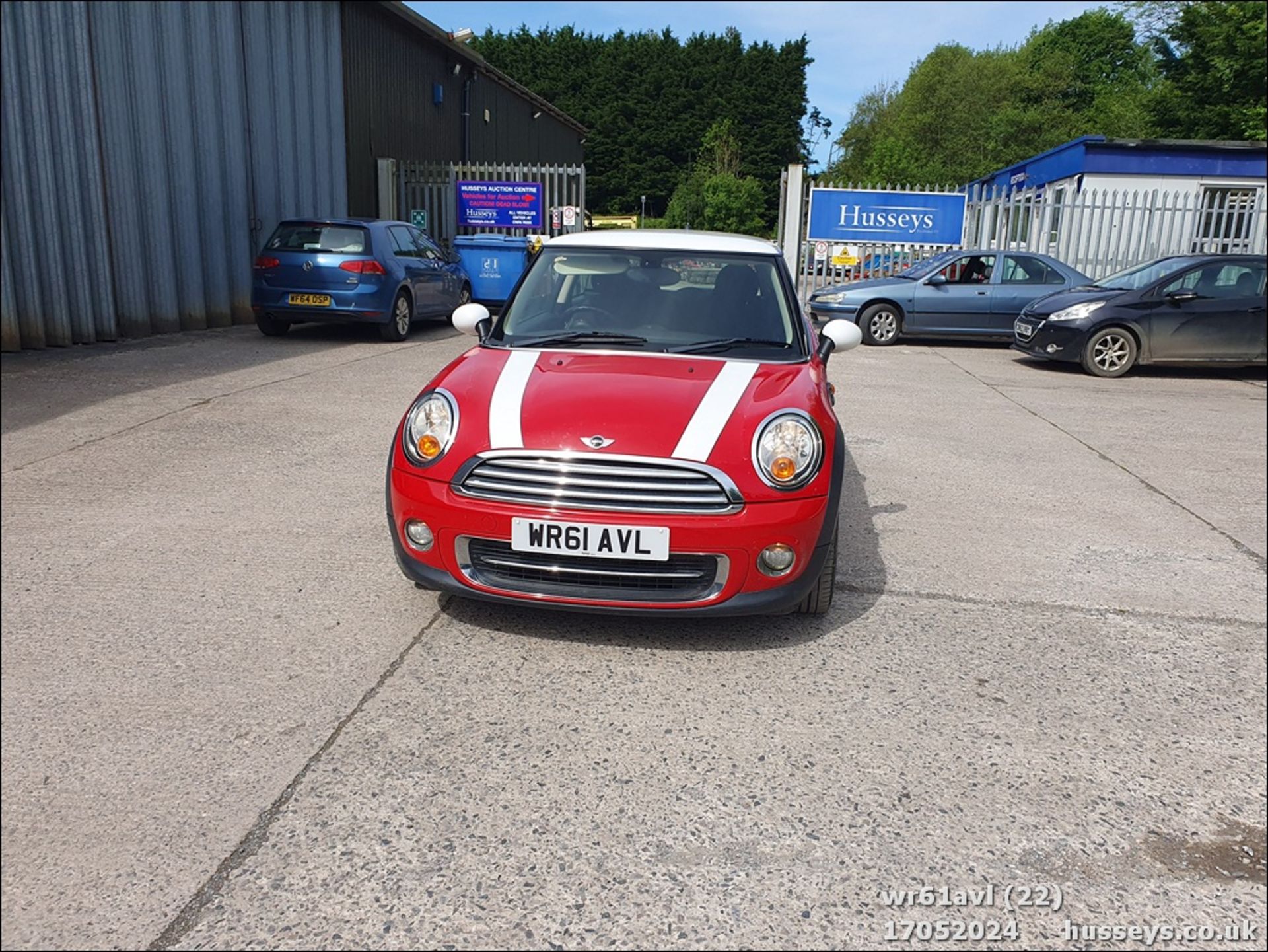 11/61 MINI COOPER - 1598cc 3dr Hatchback (Red, 87k) - Image 22 of 50