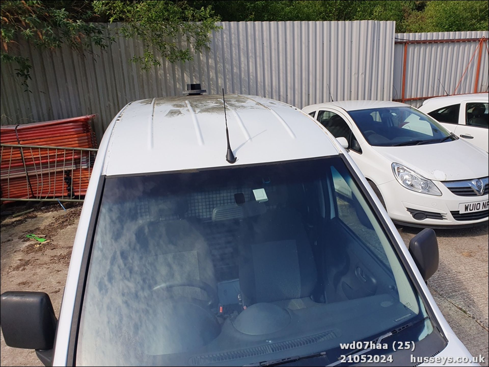 07/07 VAUXHALL COMBO 1700 CDTI - 1248cc Van (White) - Image 26 of 42