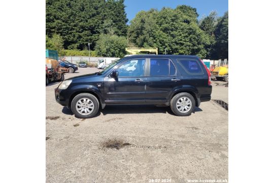 06/06 HONDA CR-V VTEC EXECUTIVE AUTO - 1998cc 5dr Estate (Black, 130k) - Image 19 of 71